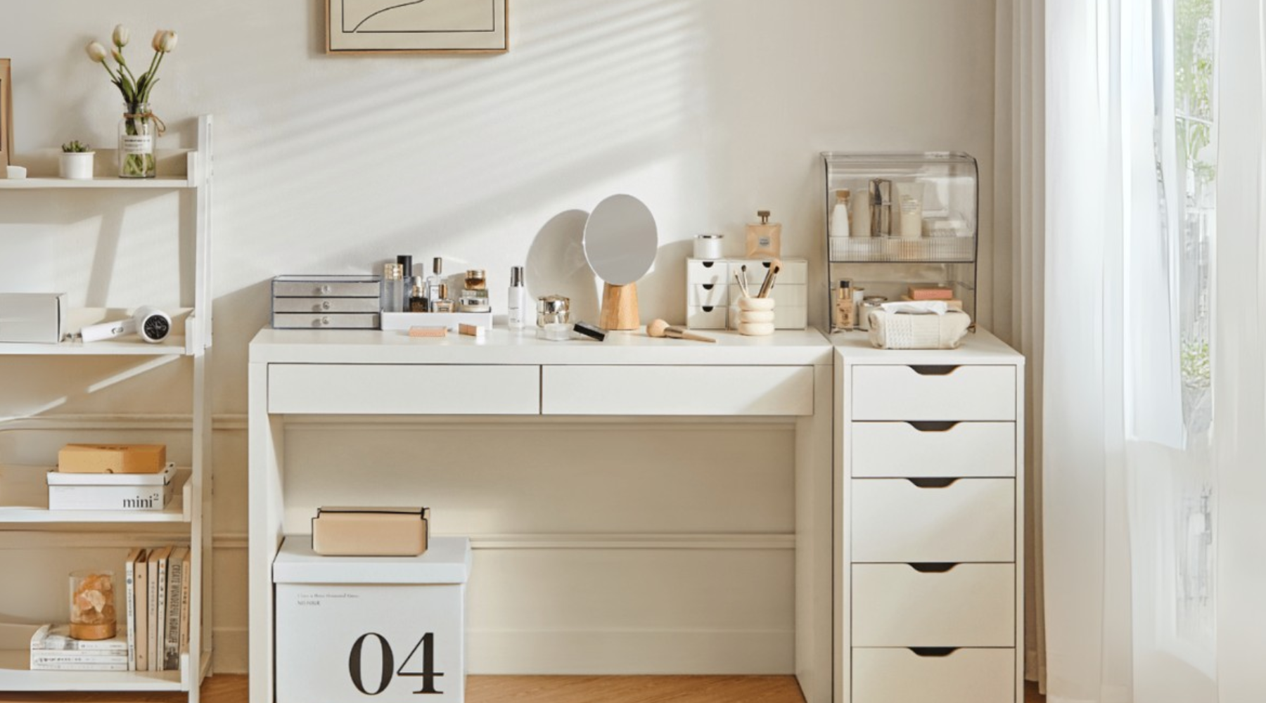 Office Desks that Steal the Show (and Where to Find Them)