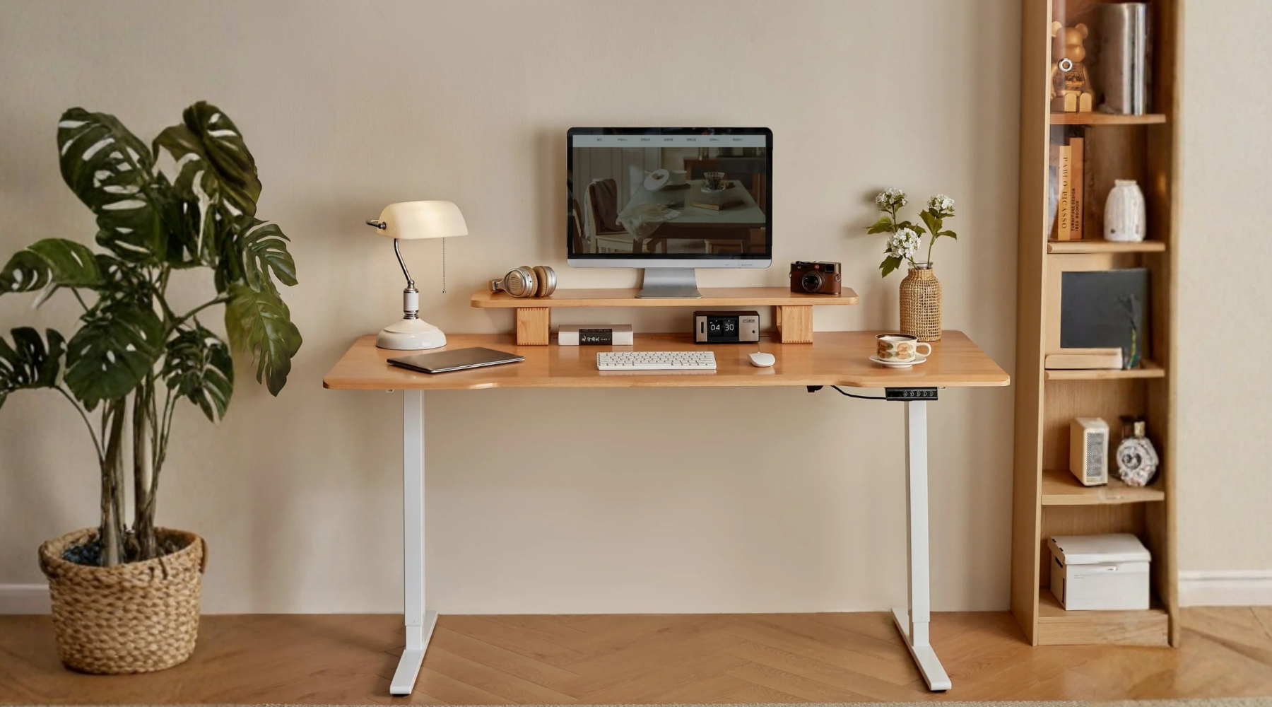 Buying Guide: Adjustable Standing Desk