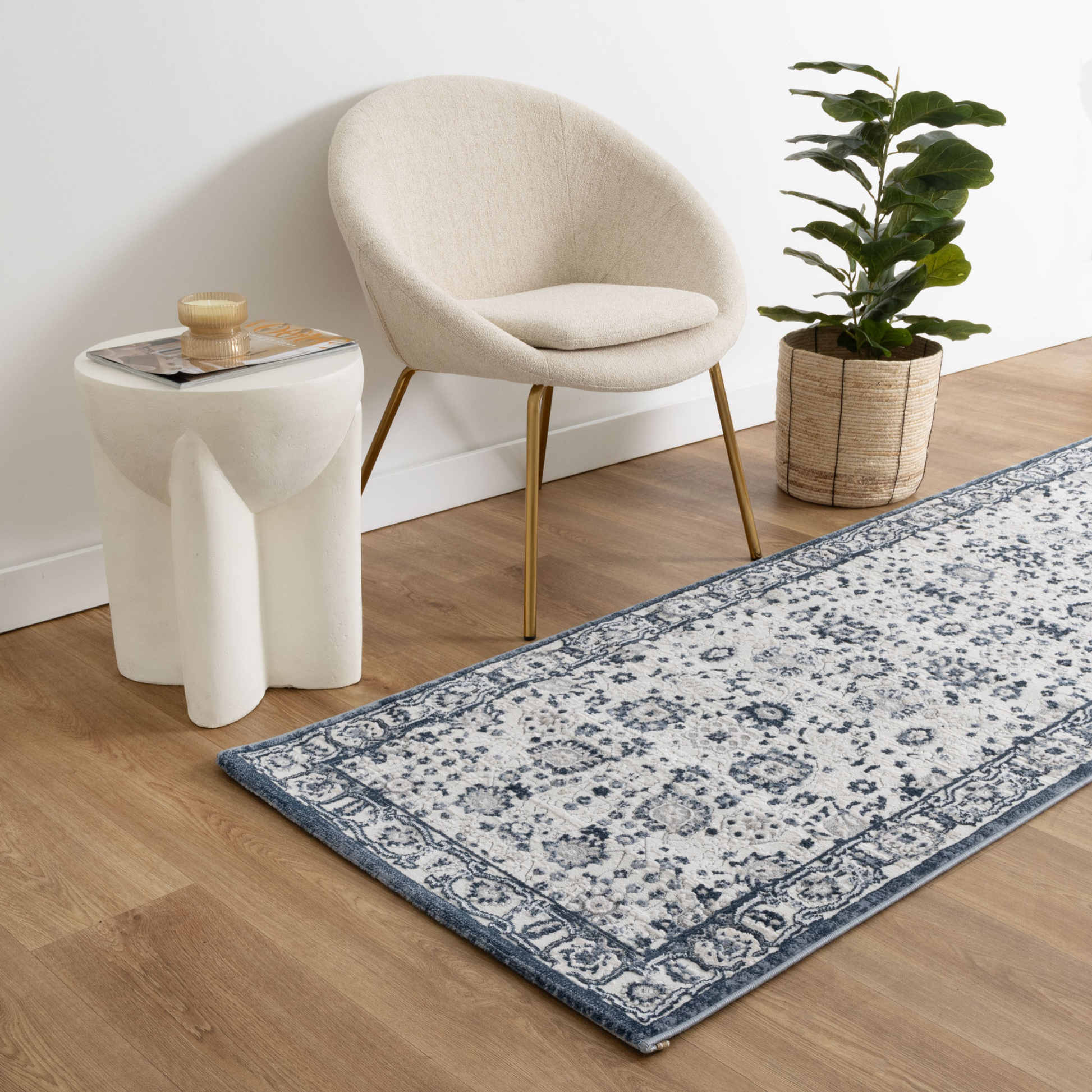 DreamWeaver Maya Floral Traditional Rug, Blue