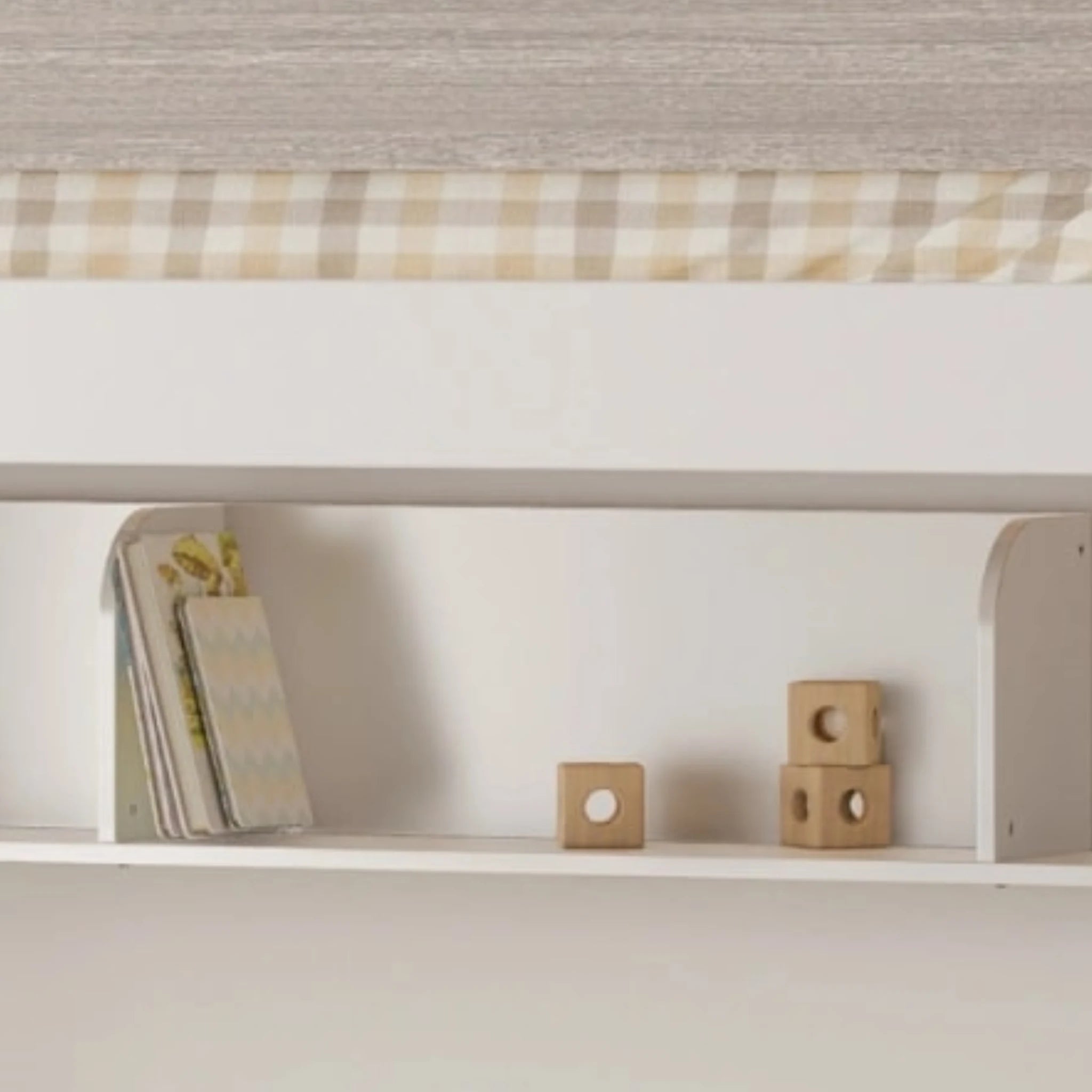 Boori Natty Bookshelf, Barley White