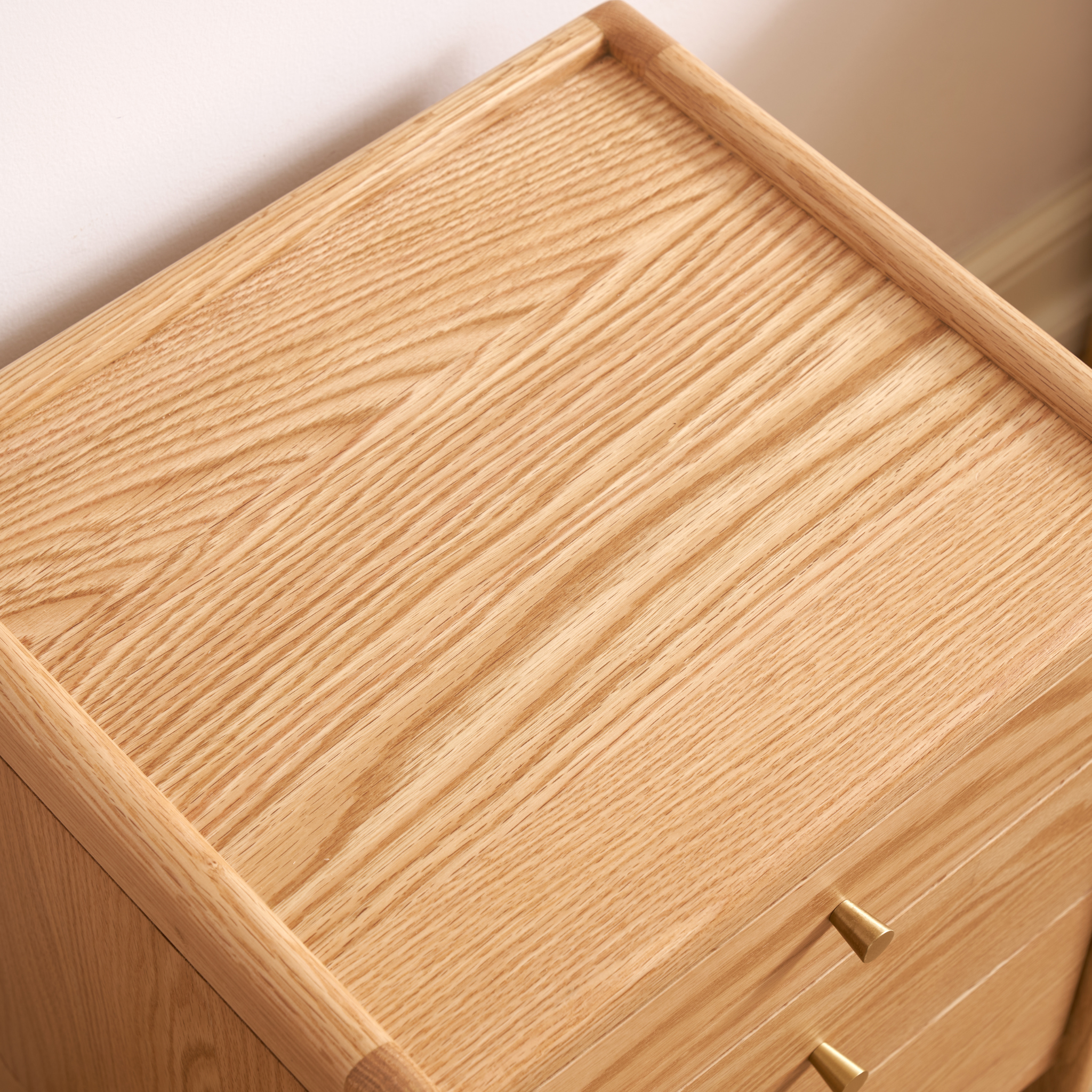 Solidwood Hemura Bedside Table, Oak