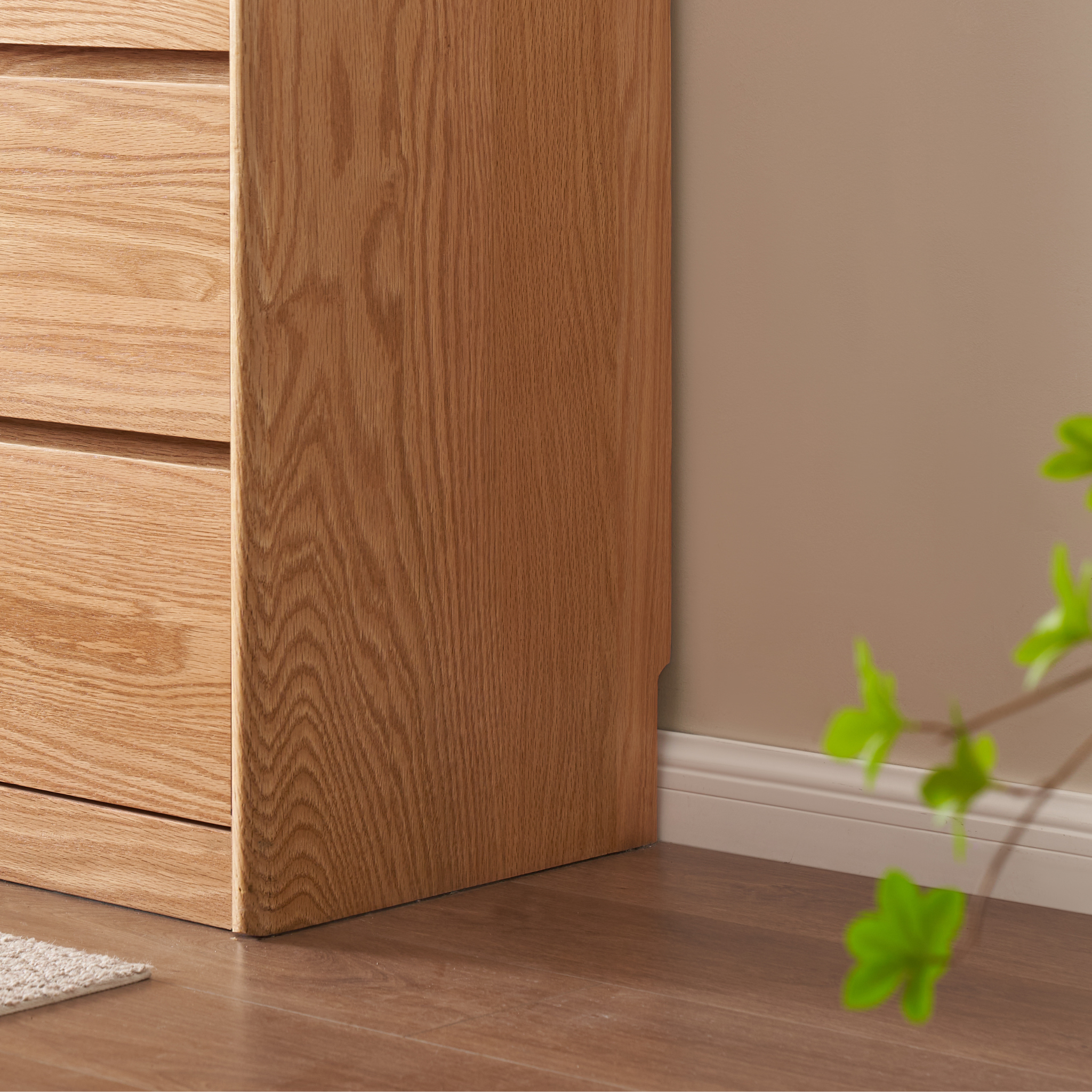 Solidwood Hemura Chest of 5 Drawers, Oak