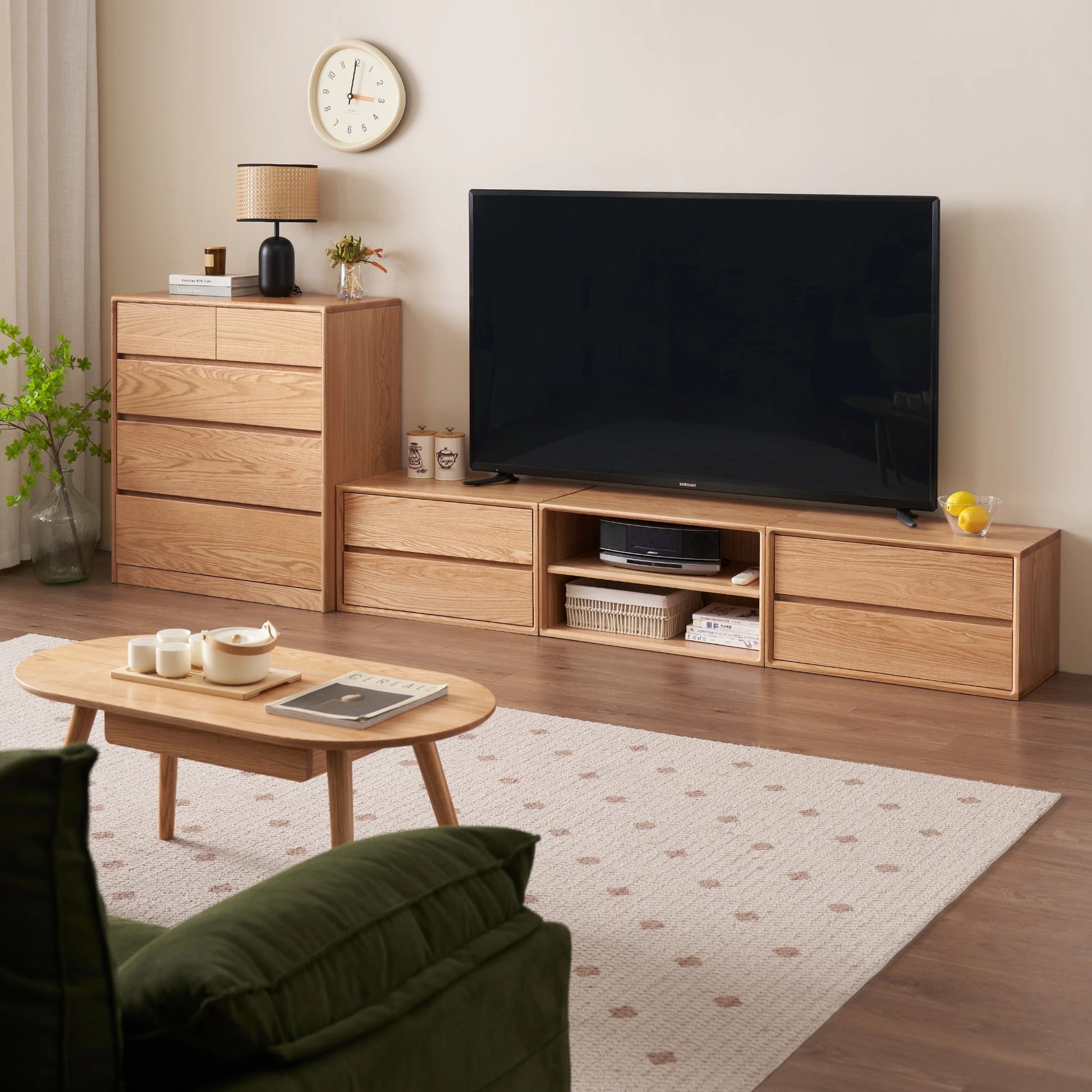 Solidwood Hemura Chest of 5 Drawers, Oak