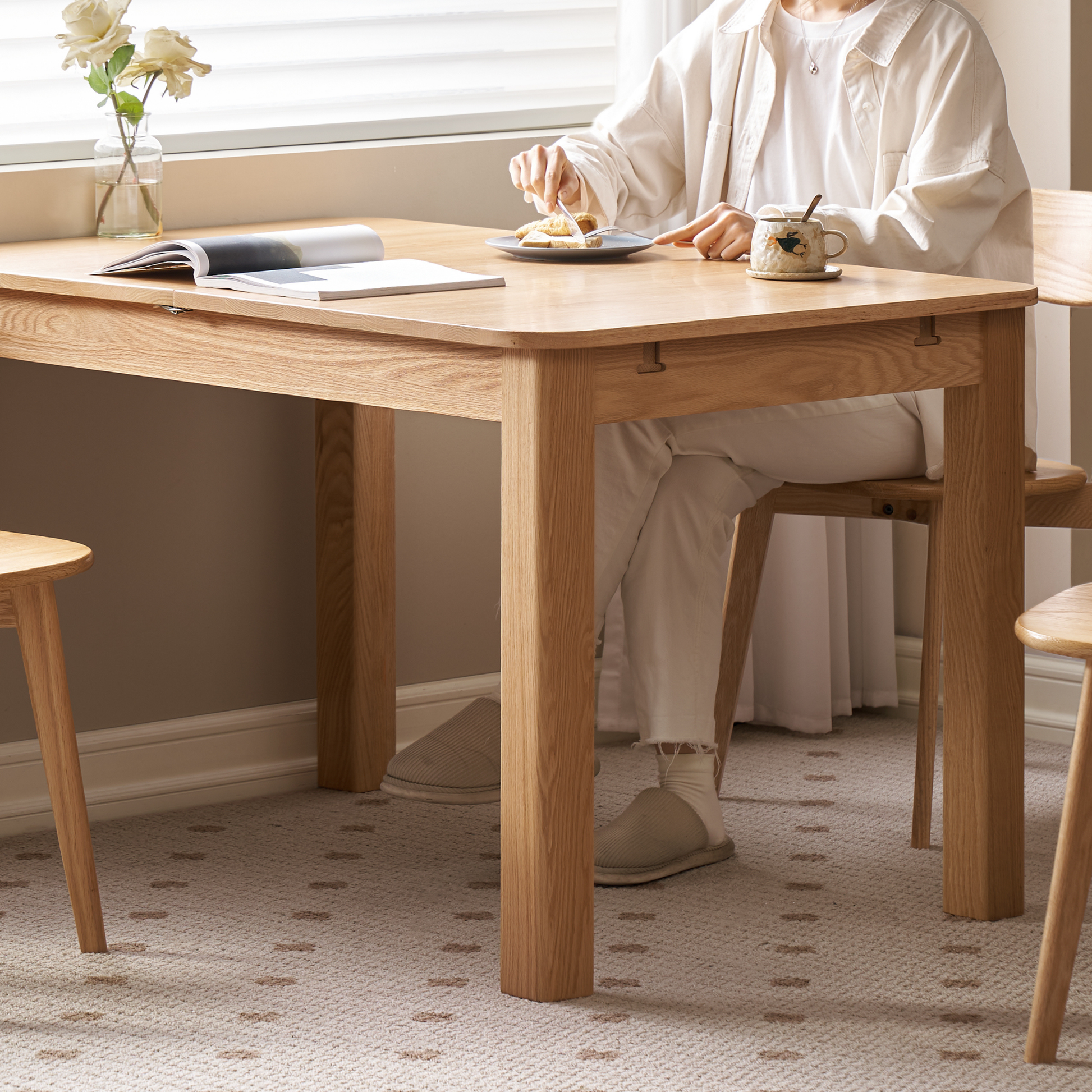 Solidwood Hemura Extendable Dining Table, Oak