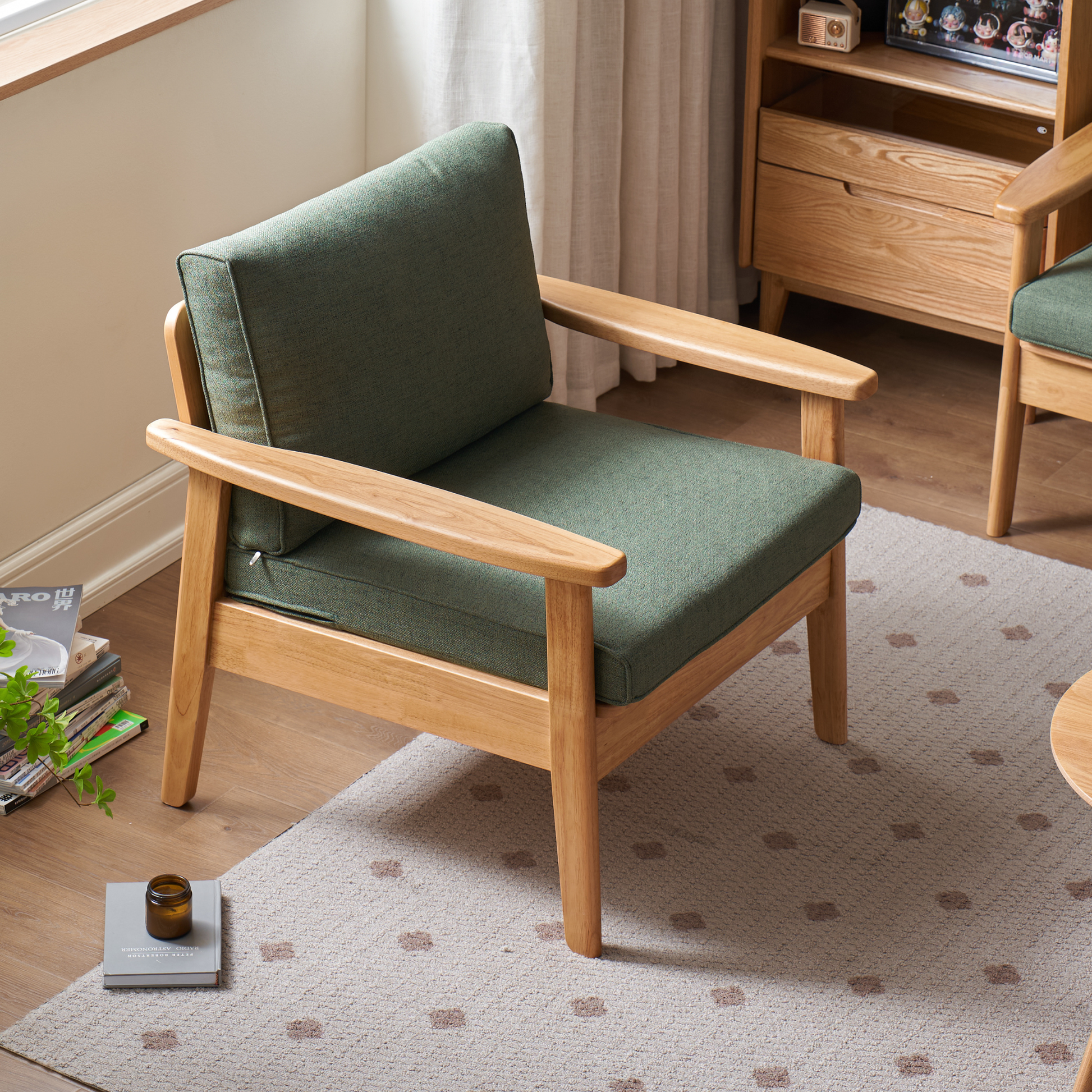 Solidwood Jinova Armchair