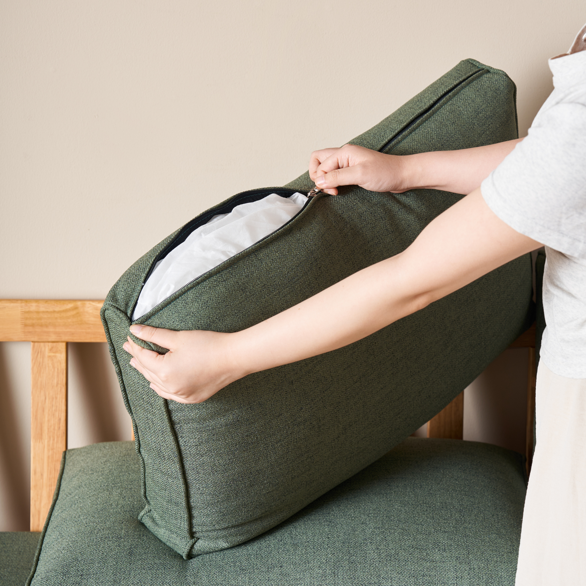 Solidwood Jinova Armchair