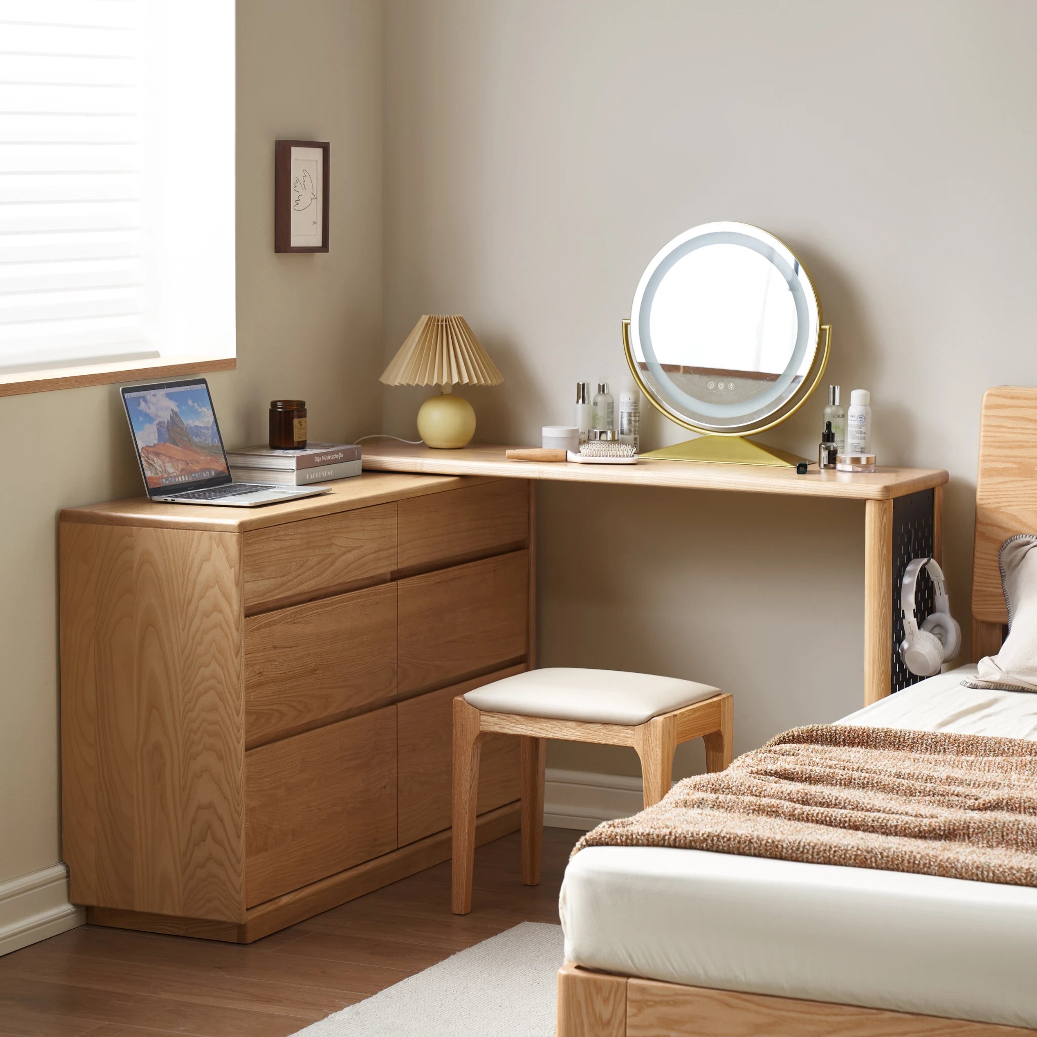 Solidwood Radiant Extendable Dressing Table, Ash