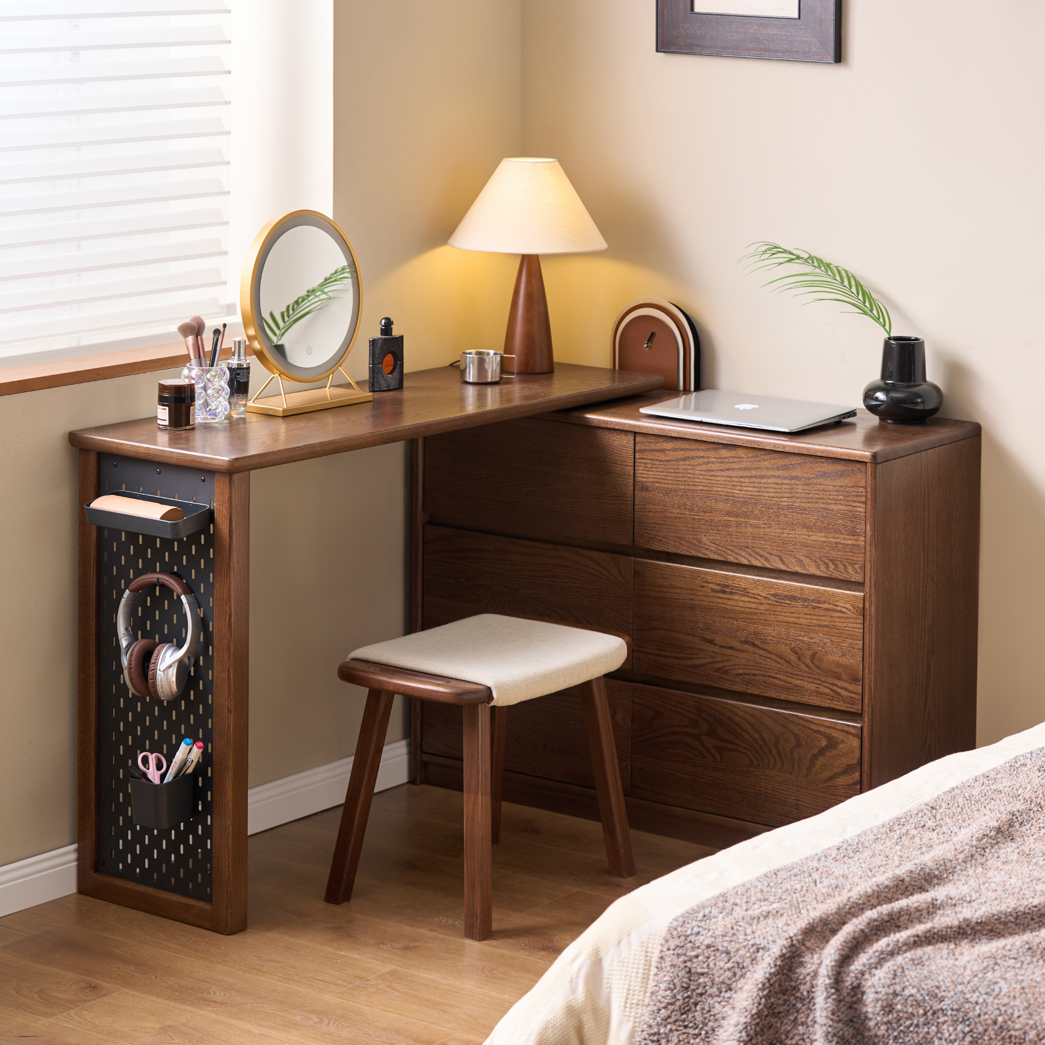 Solidwood Radiant Extendable Dressing Table, Walnut Oak