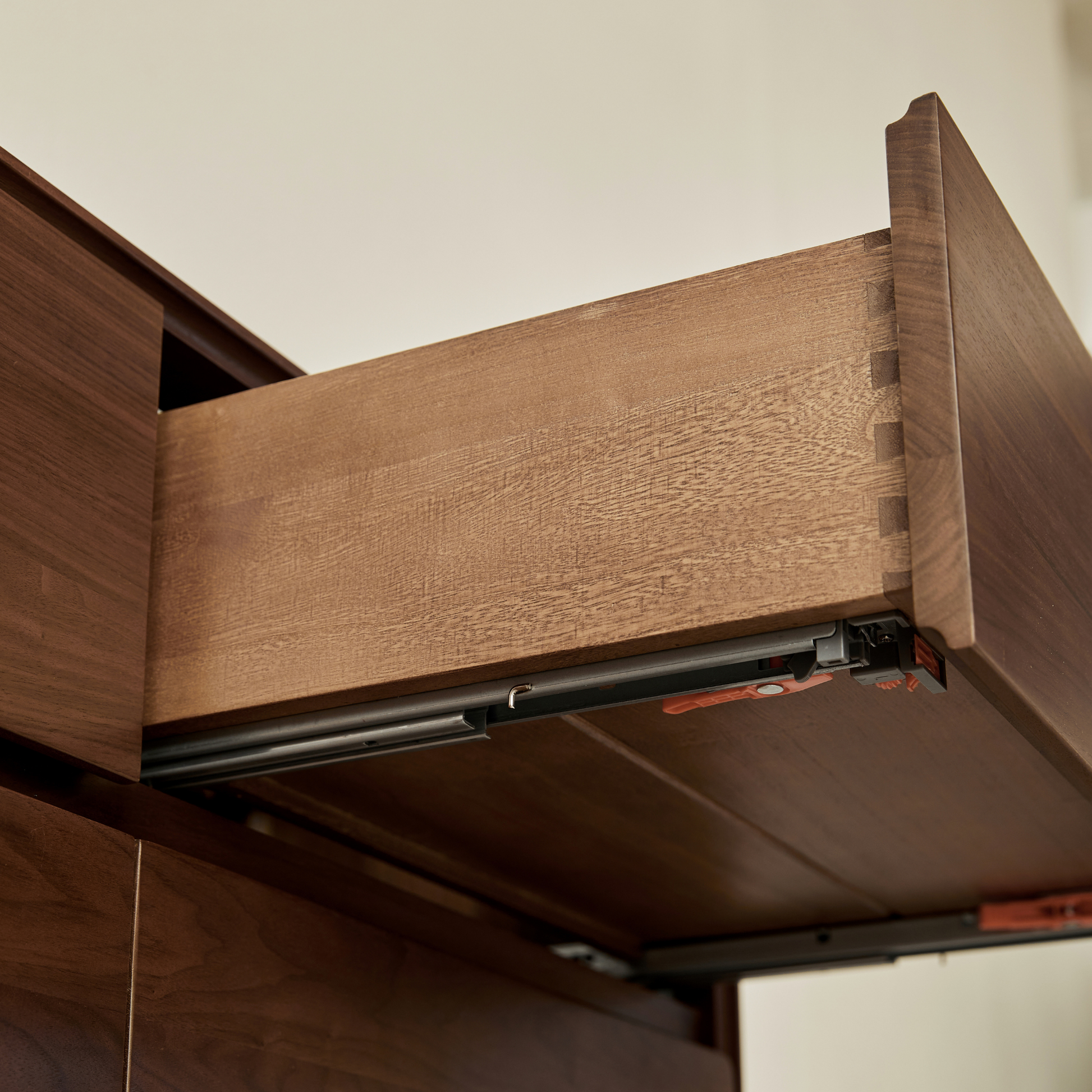 Linspire Vista Solid Wood Chest of 6 Drawers with Glass Top, American Black Walnut