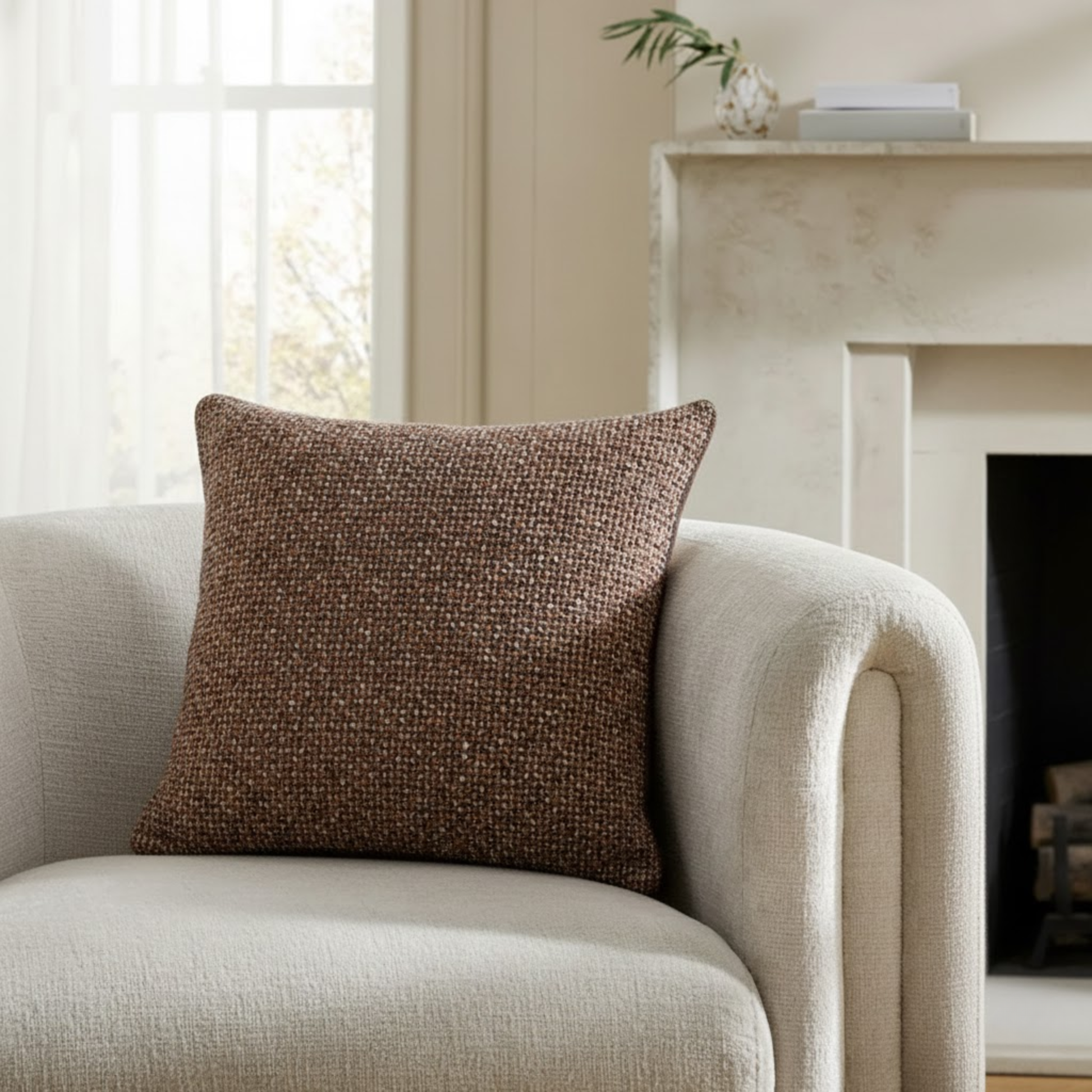 MODE Nodu Boucle Cushion with pinched edges, Brown