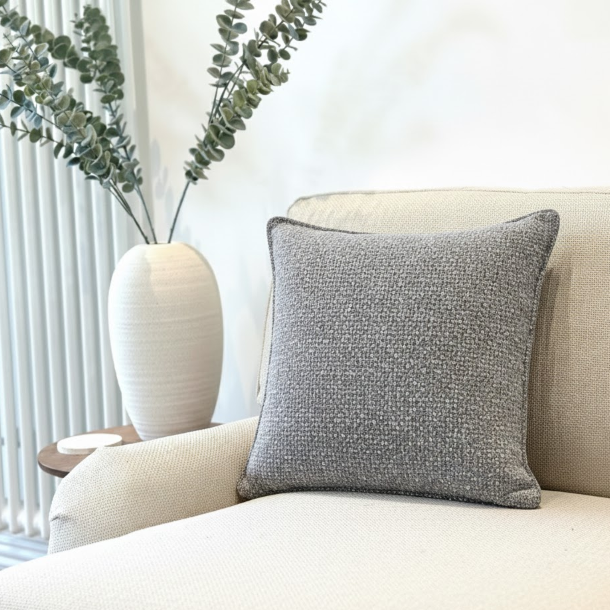 MODE Nodu Boucle Cushion with pinched edges, Grey