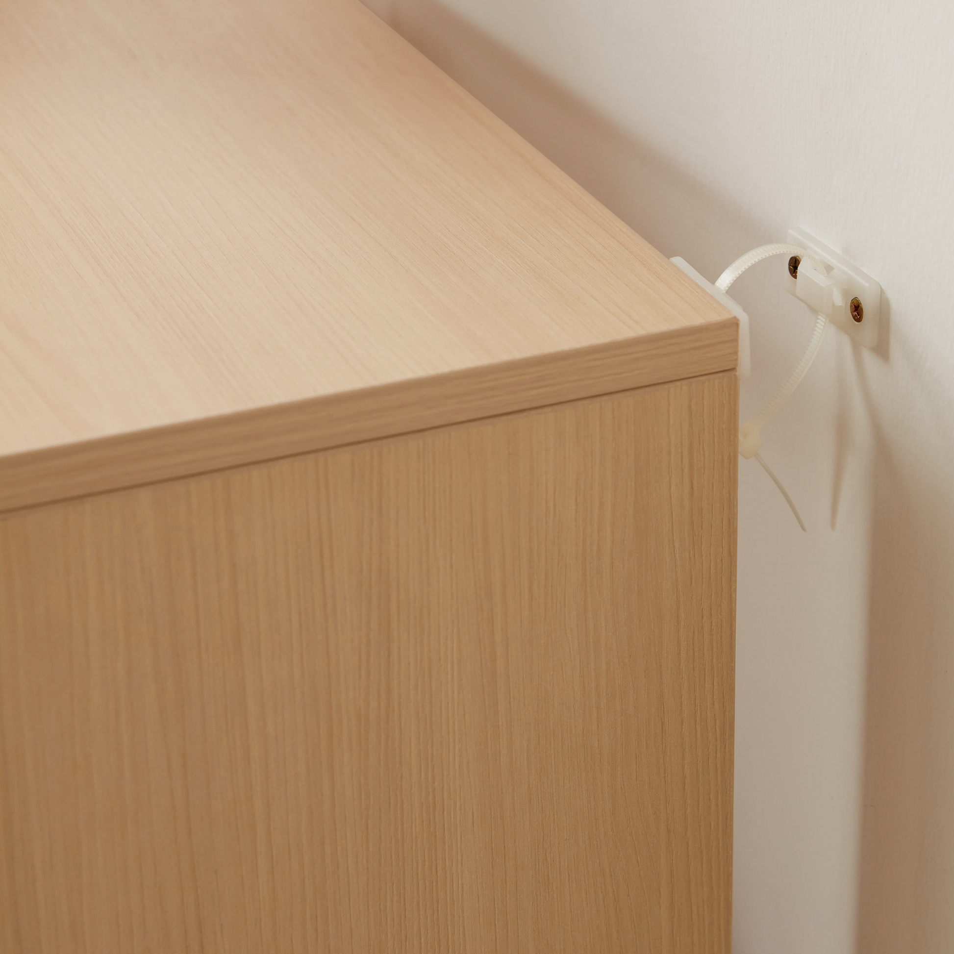 Linspire Noble Bookshelf
