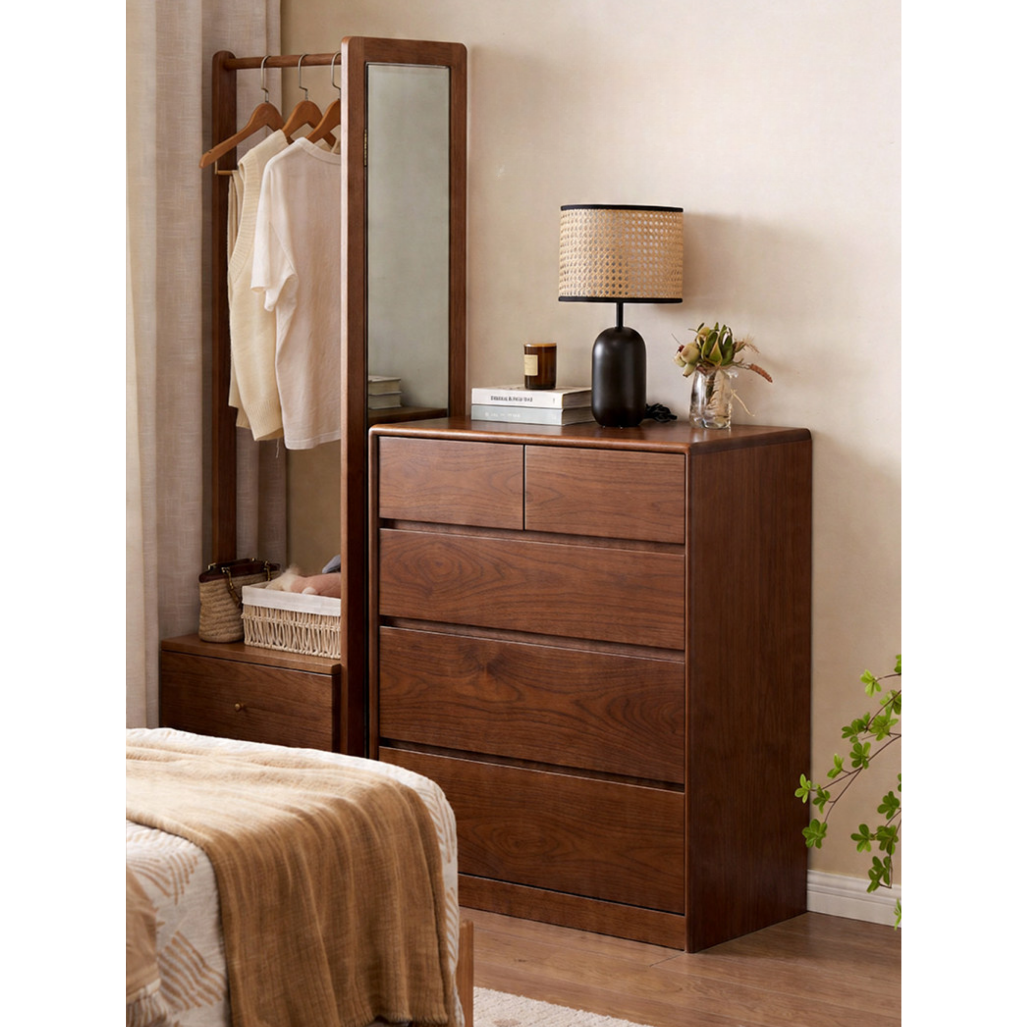 Solidwood Hemura Chest of 5 Drawers, Walnut Oak