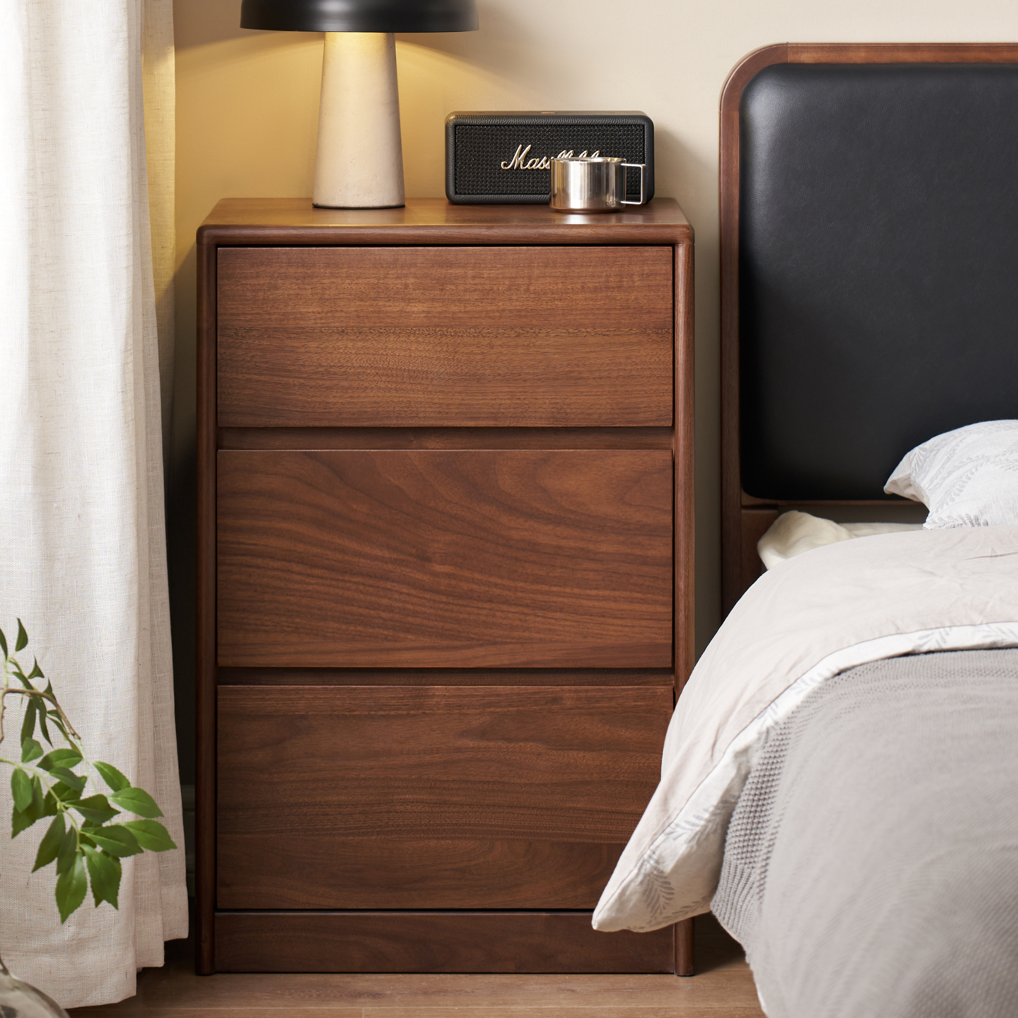Solidwood Luxembourg Chest of drawers