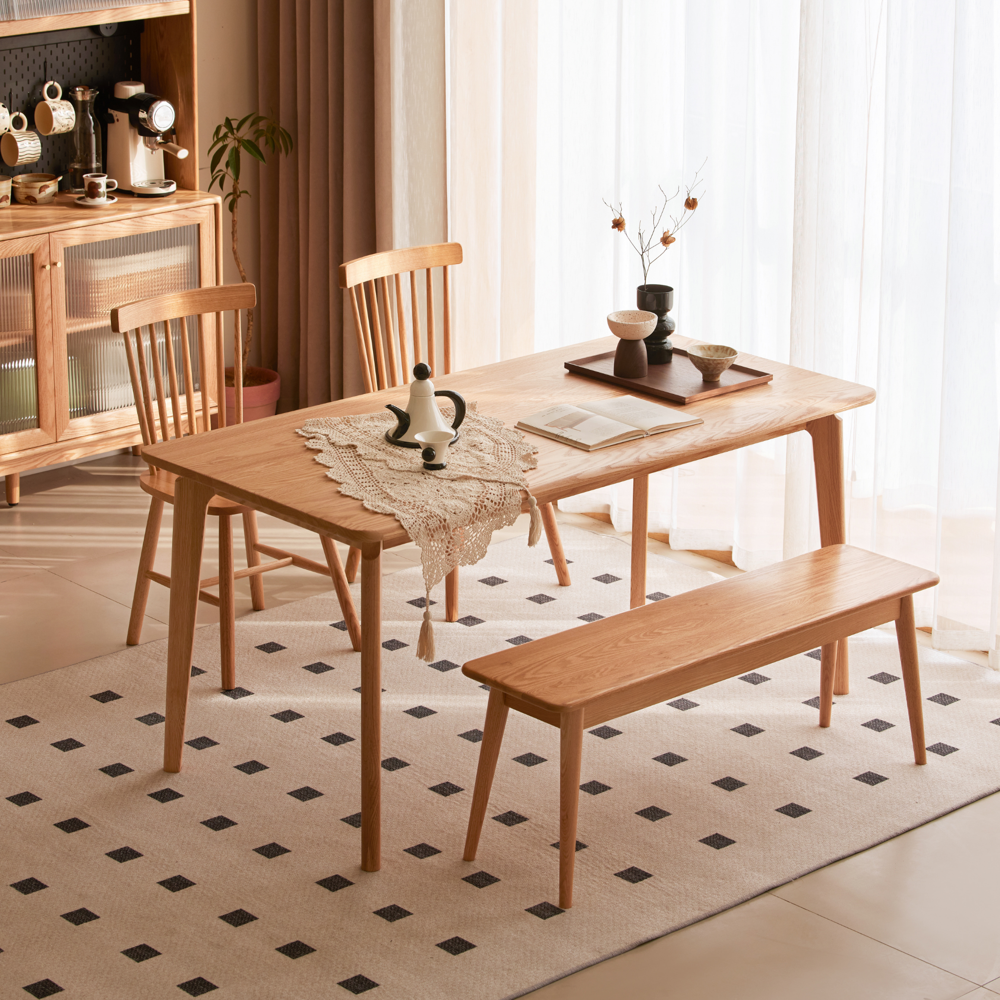 Solidwood Amber Dining Table, Oak