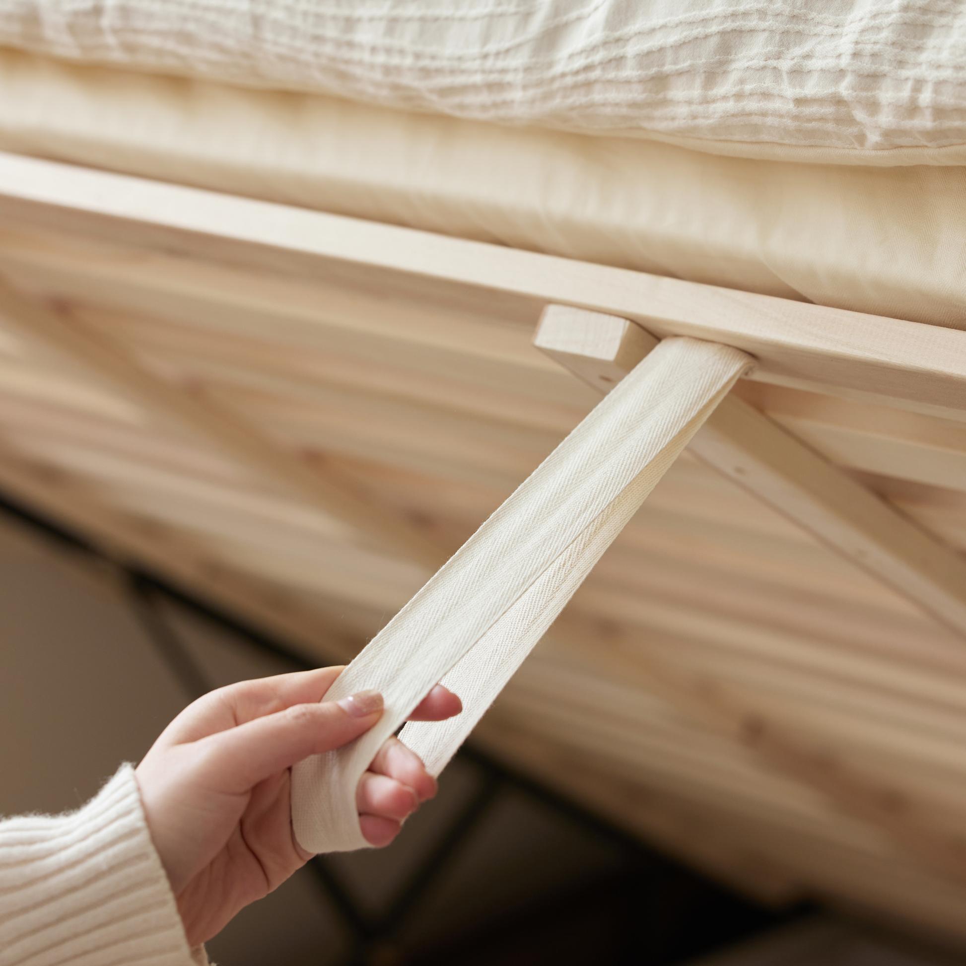 Solidwood Hemura Beds