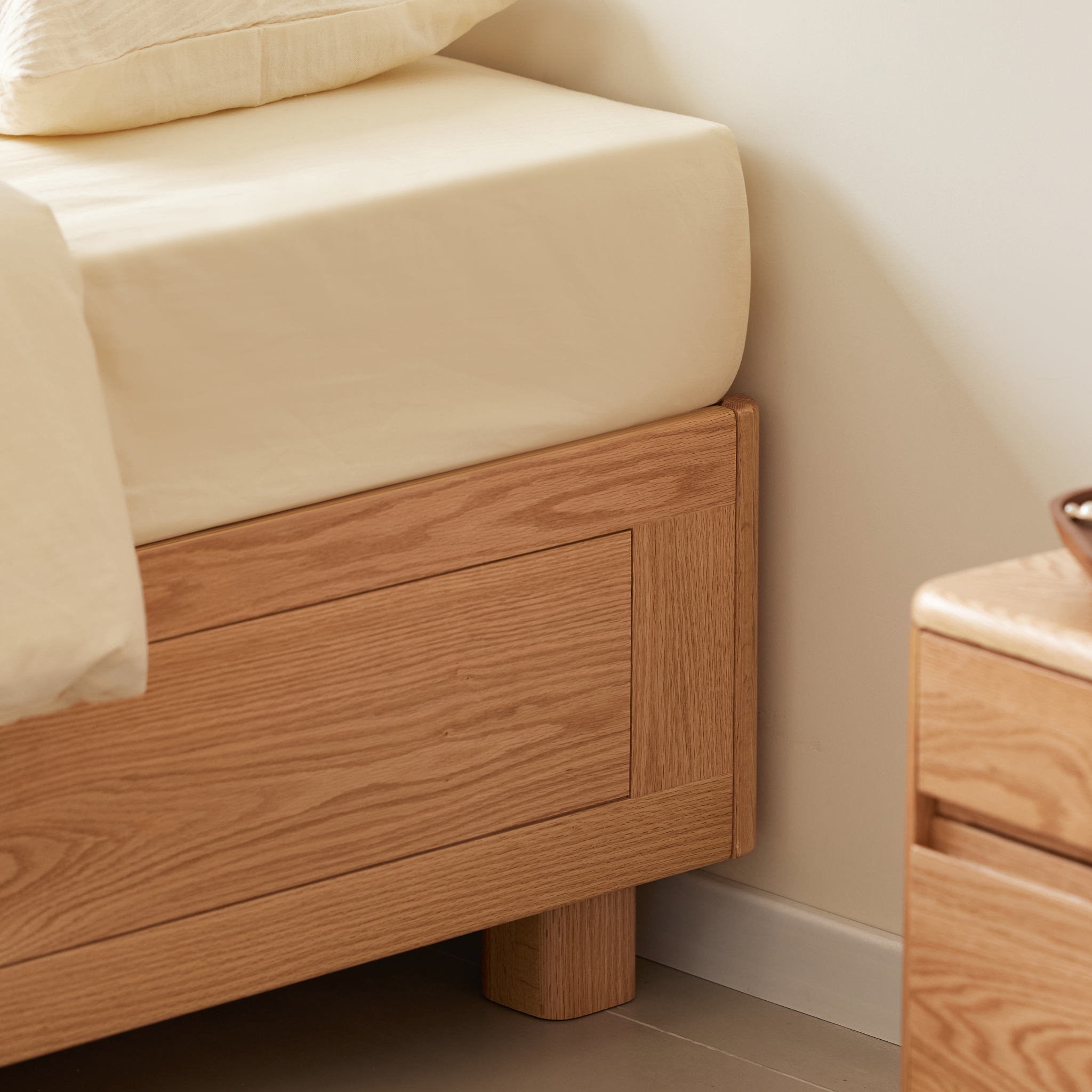 Solidwood Hemura Beds