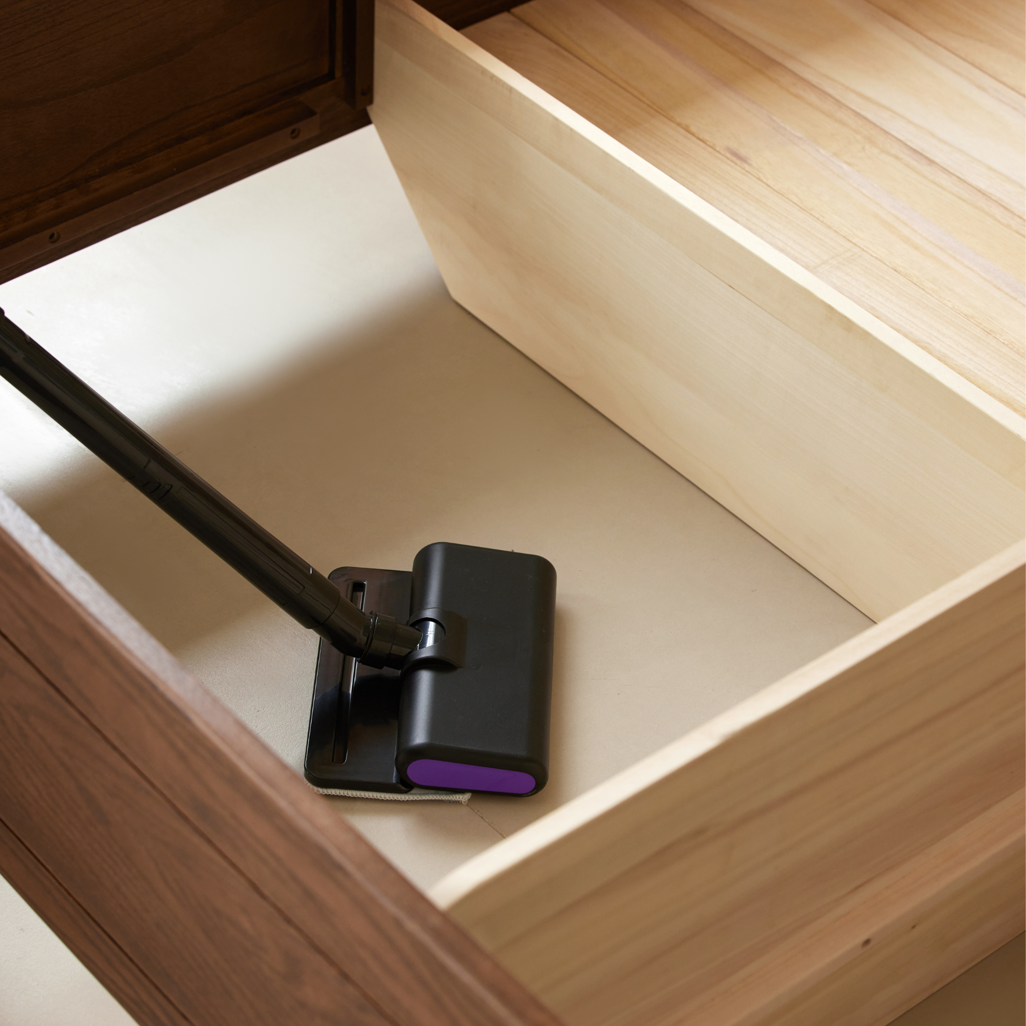 Solidwood Hemura Beds