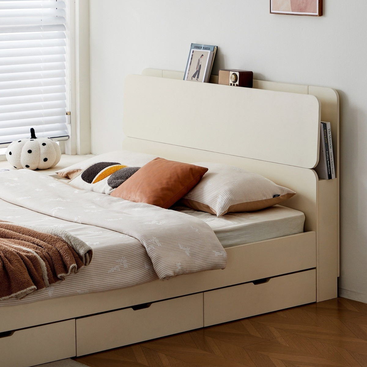 Linspire Range Beds