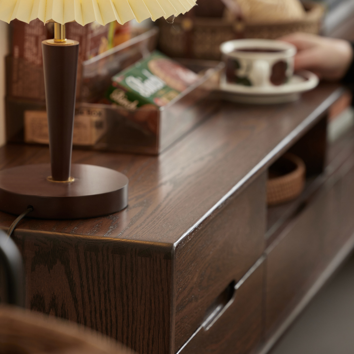 Solidwood Bailey Entertainment Unit, Walnut Oak, W200cm