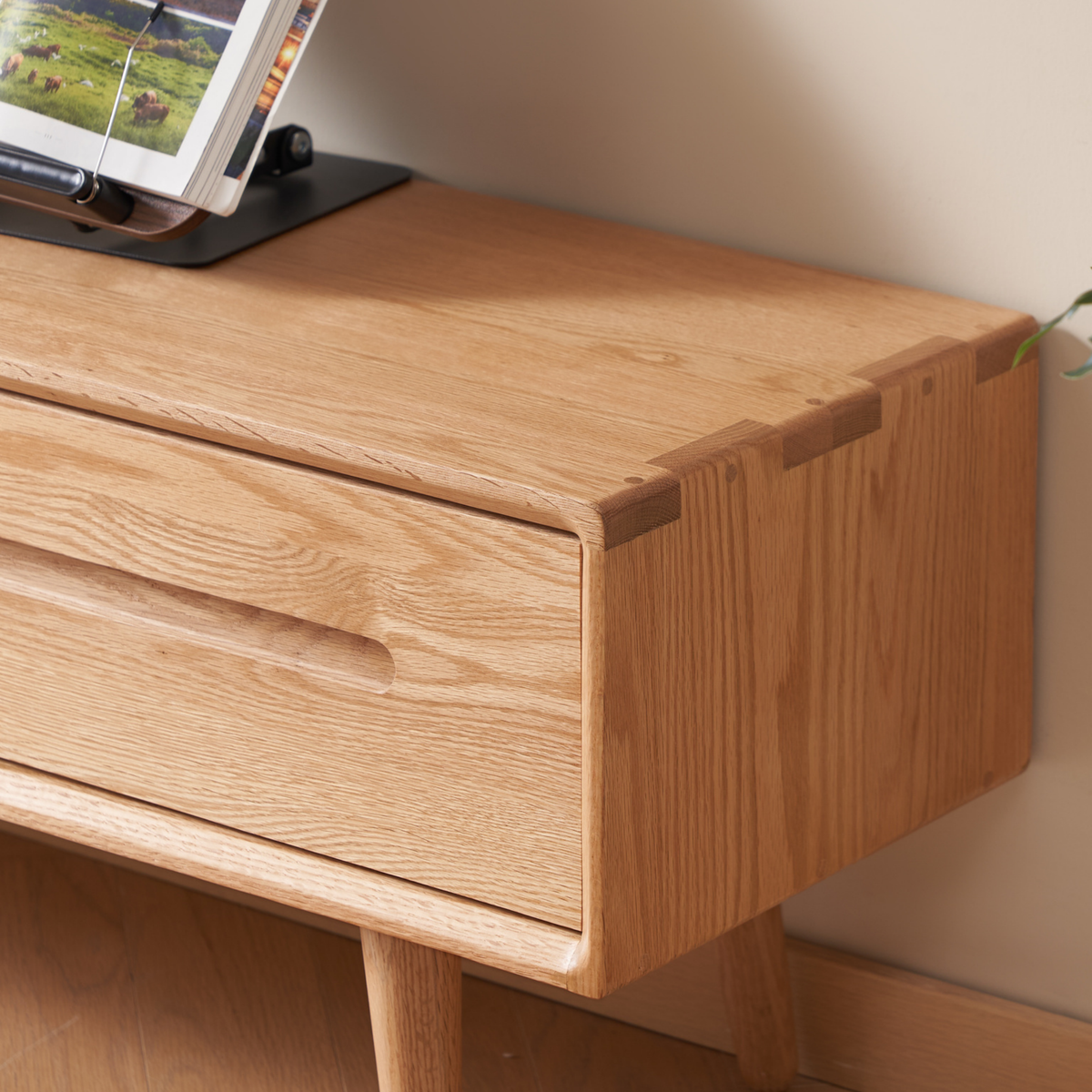 Solidwood Santa Rosa Sliding-Door Entertainment Unit, Oak, W150cm
