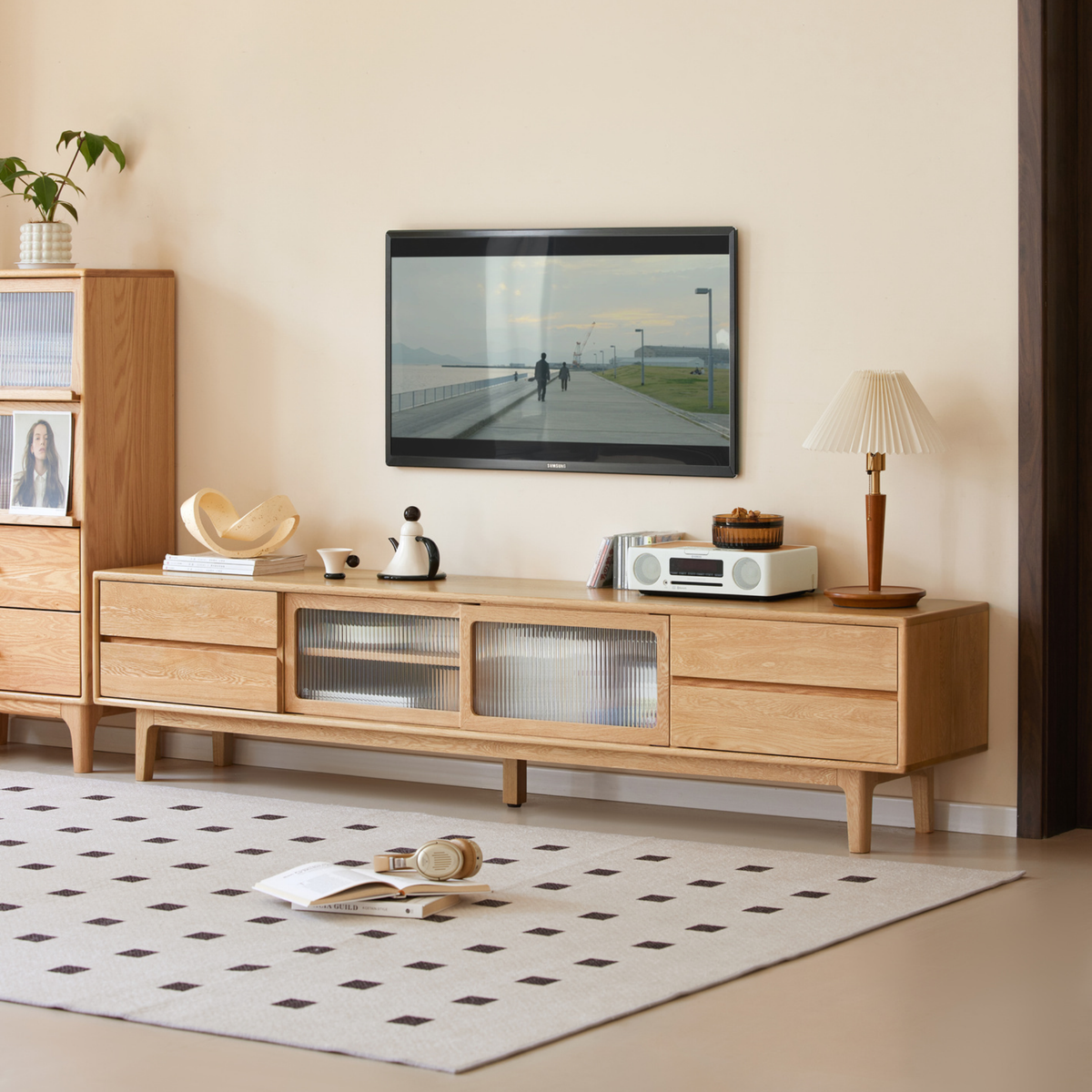 Solidwood Rainer W200cm Sliding-Doors Entertainment Unit, Oak