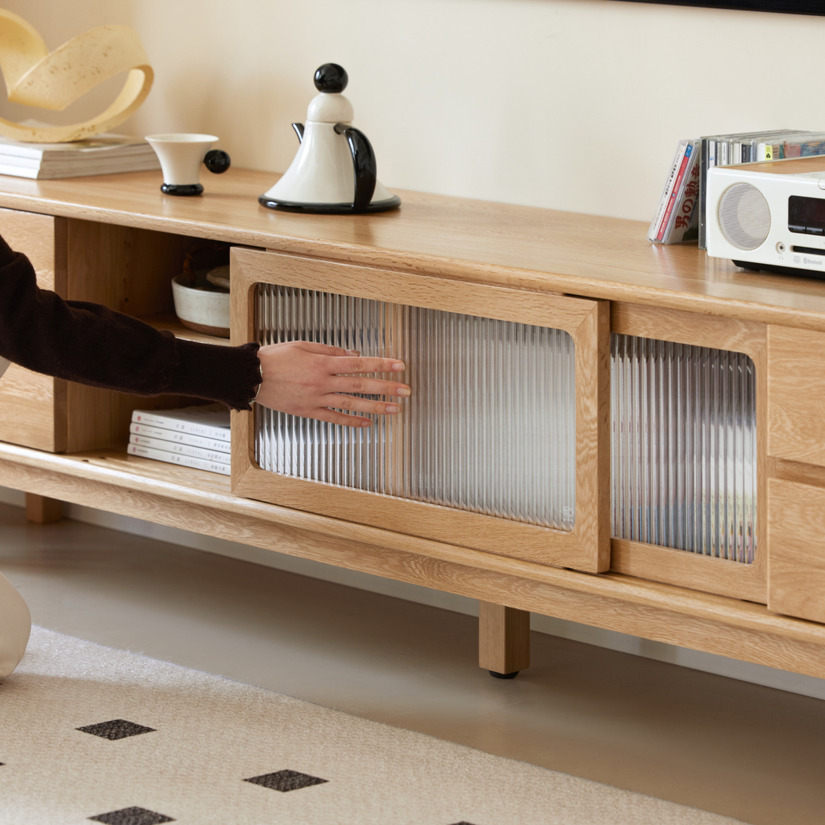 Solidwood Rainer W200cm Sliding-Doors Entertainment Unit, Oak