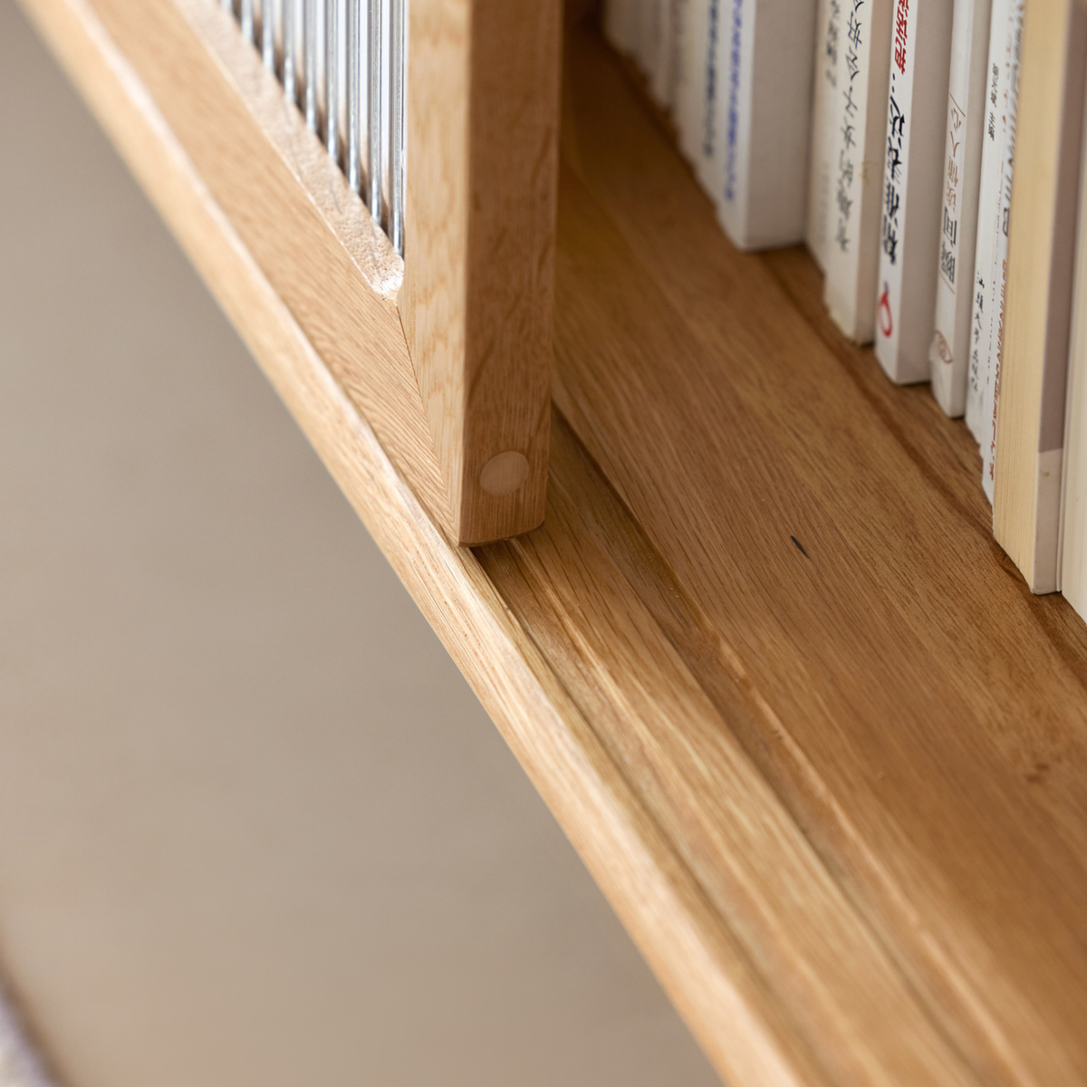 Solidwood Rainer W200cm Sliding-Doors Entertainment Unit, Oak