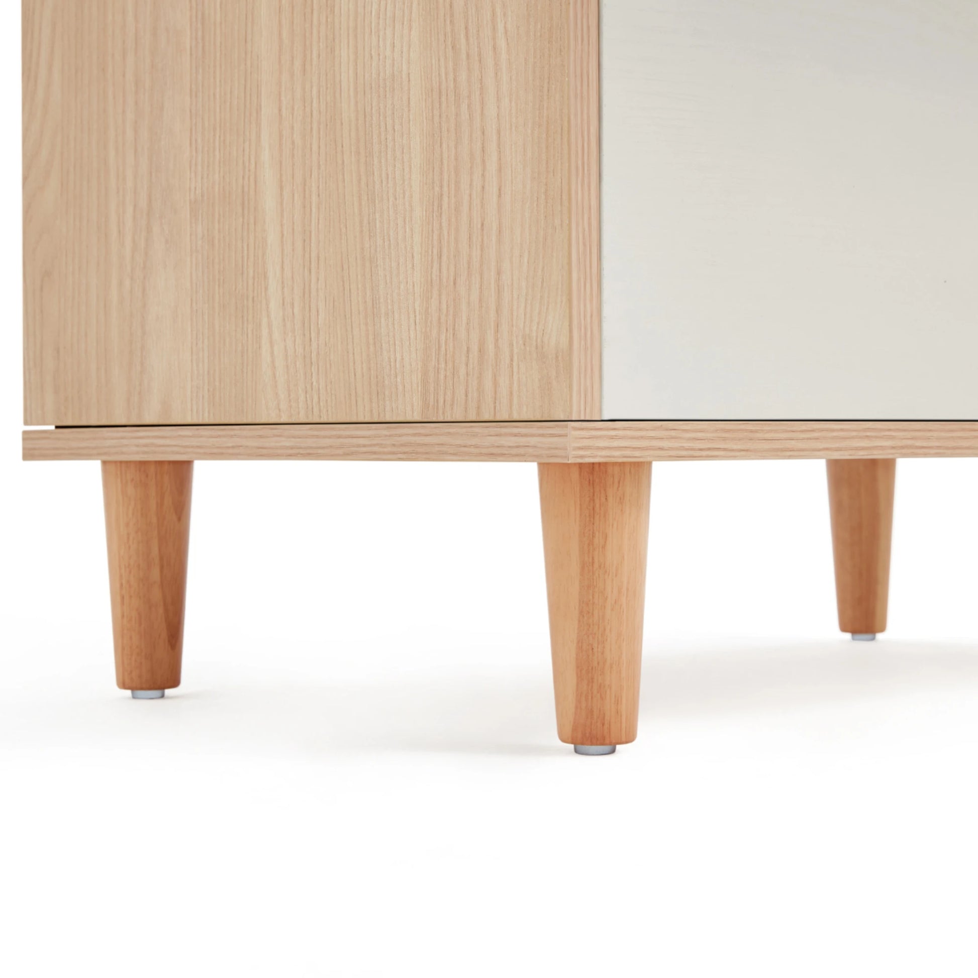 Linspire Fresko Chest of 4 Drawers, White & Natural Wood