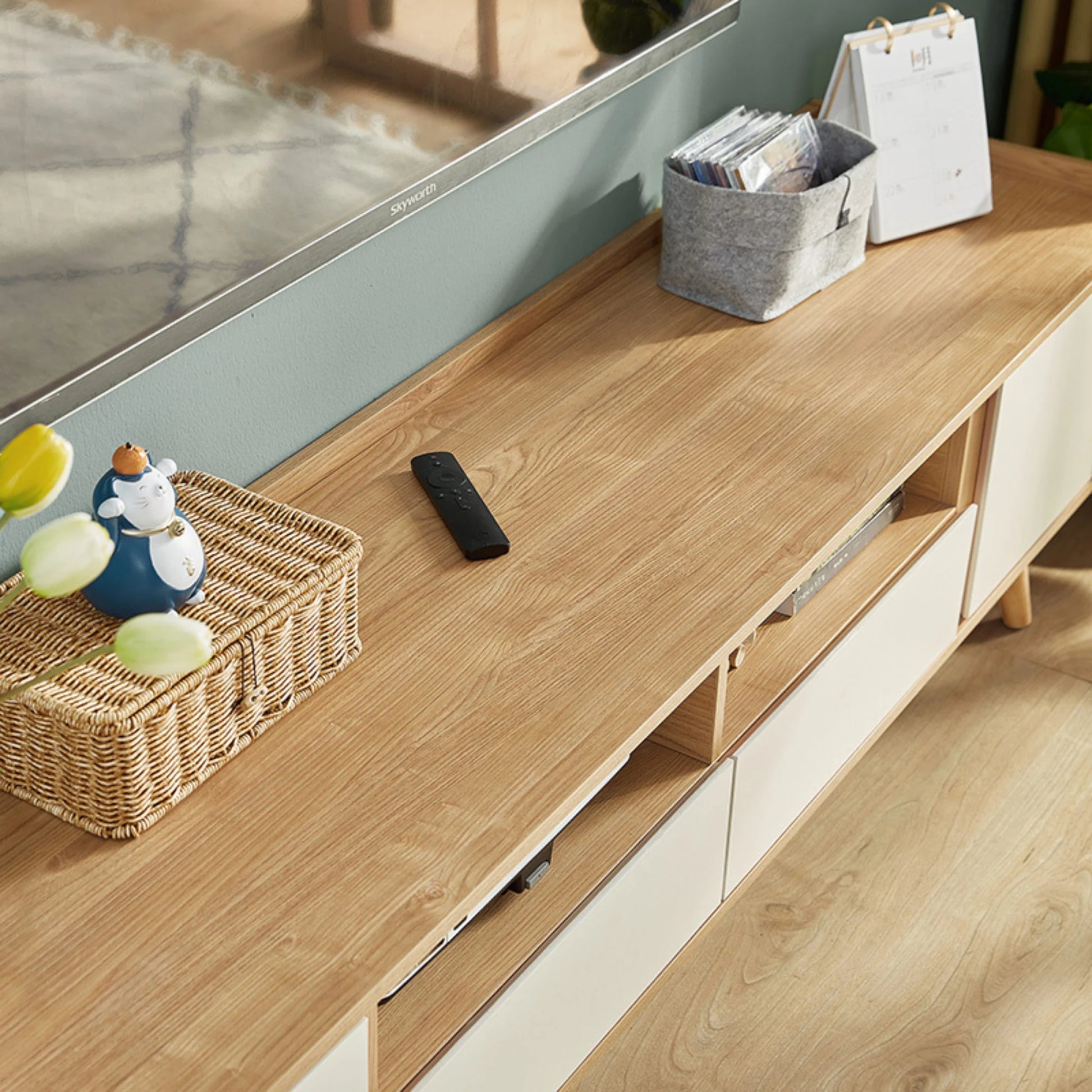 Linspire Karo Entertainment Unit, White