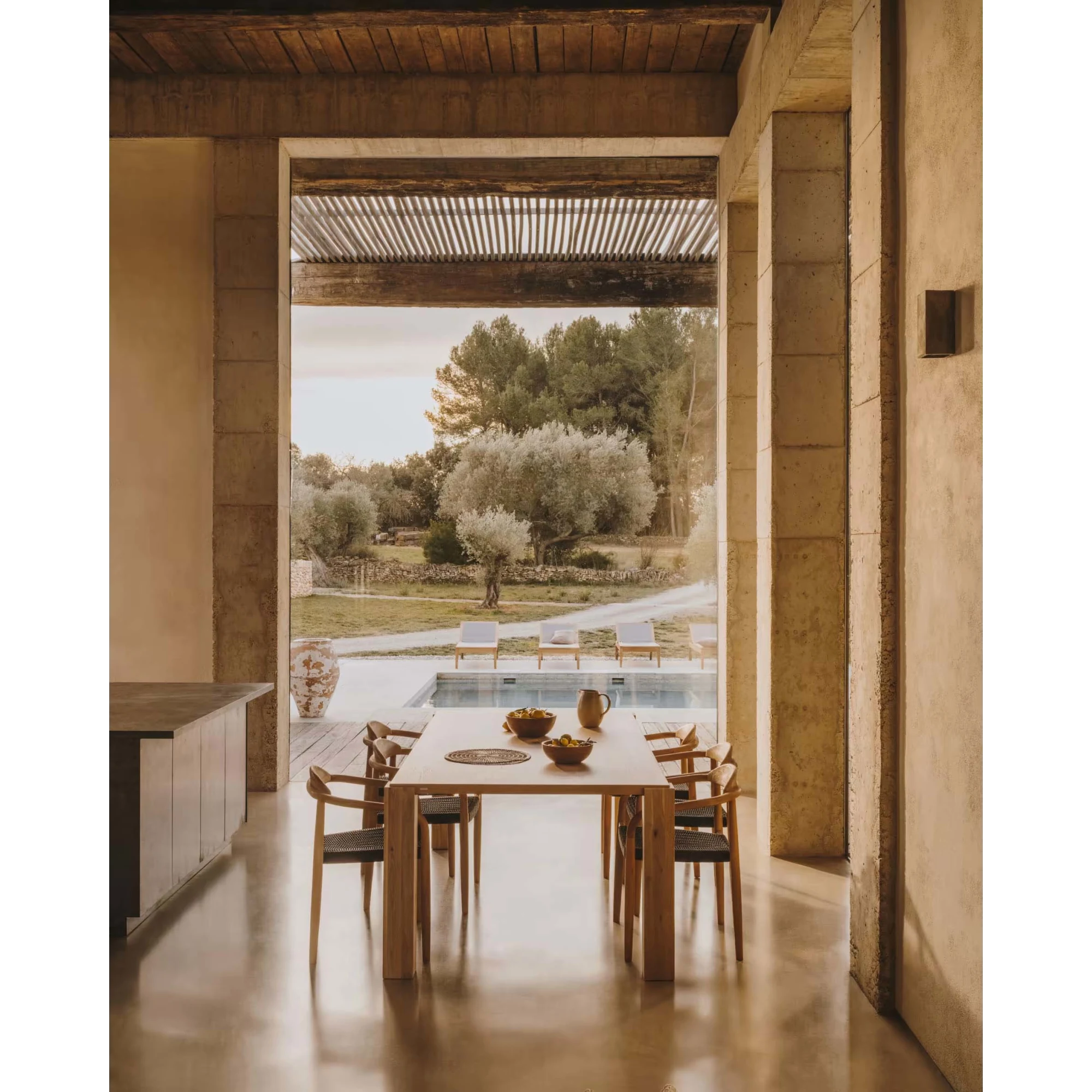Kave Home Deyanira Dining Table