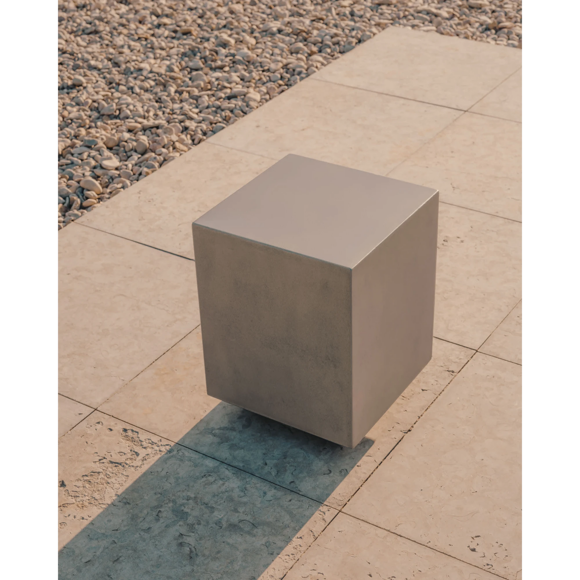 Kave Home Rustella Cement Side Table