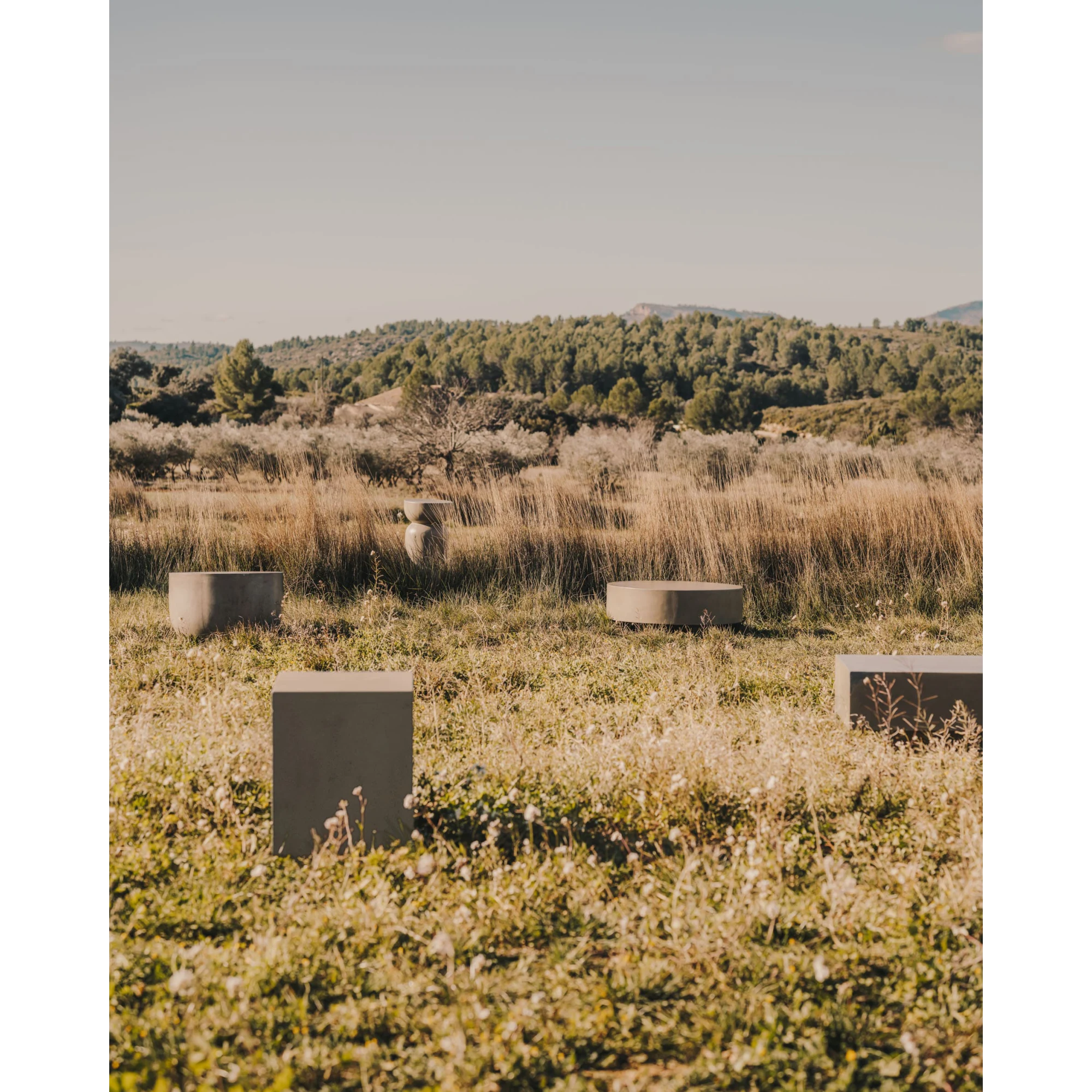 Kave Home Rustella Cement Side Table