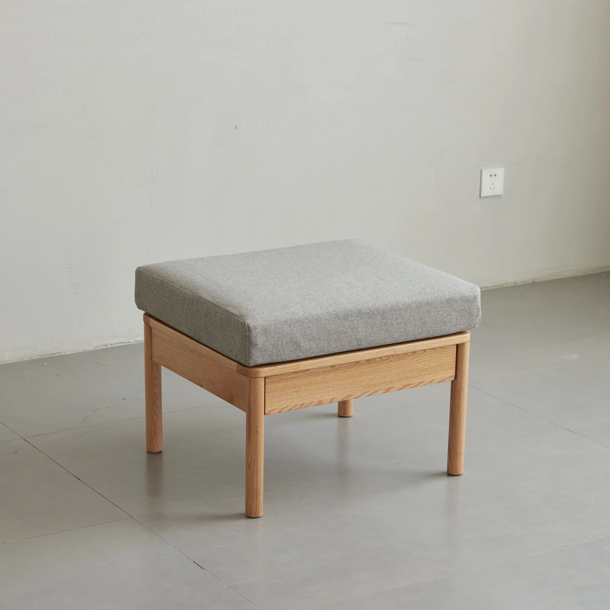 Solidwood Seattle Ottoman, 59x53CM, Grey & Natural Wood