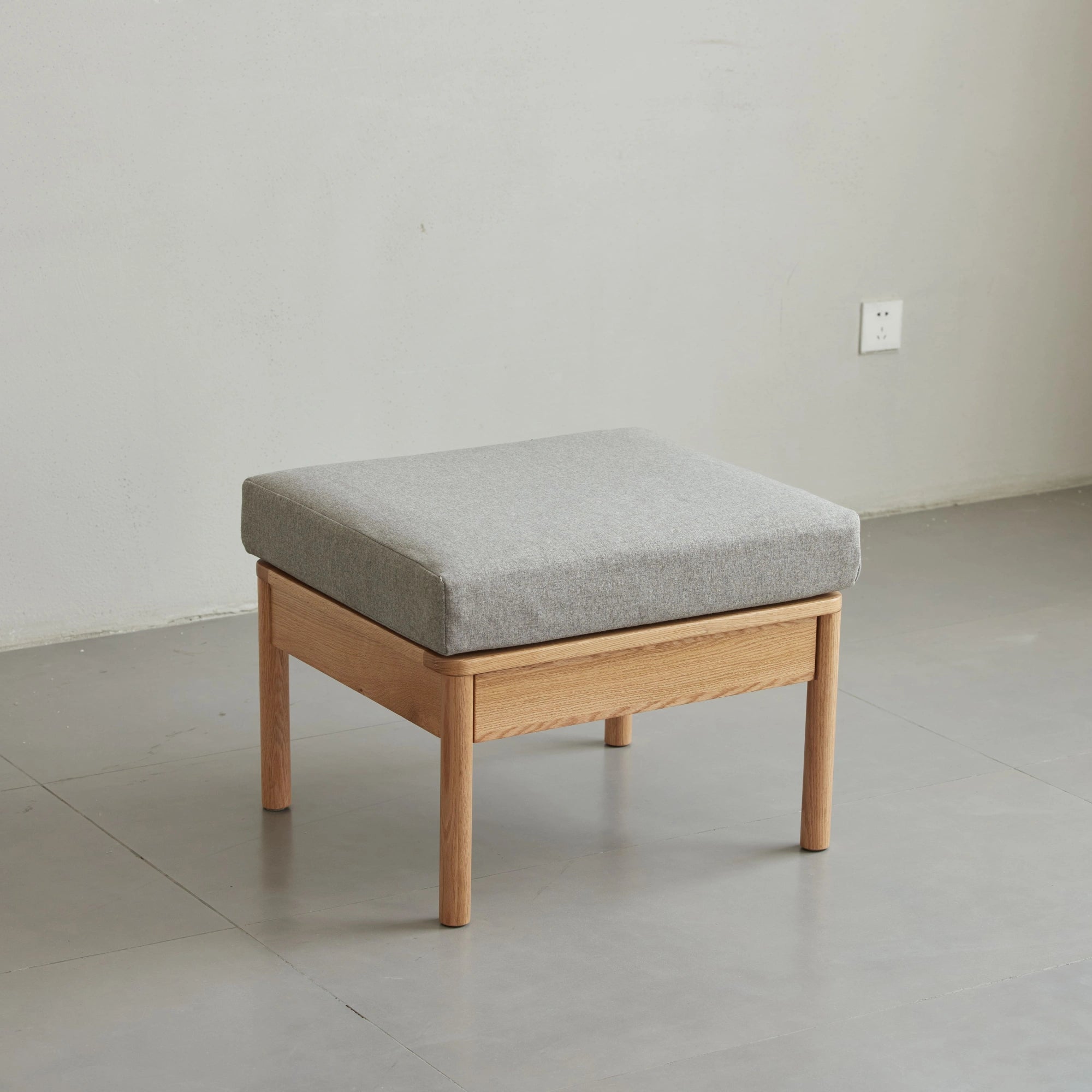 Solidwood Seattle Ottoman, 59x53CM, Grey & Natural Wood