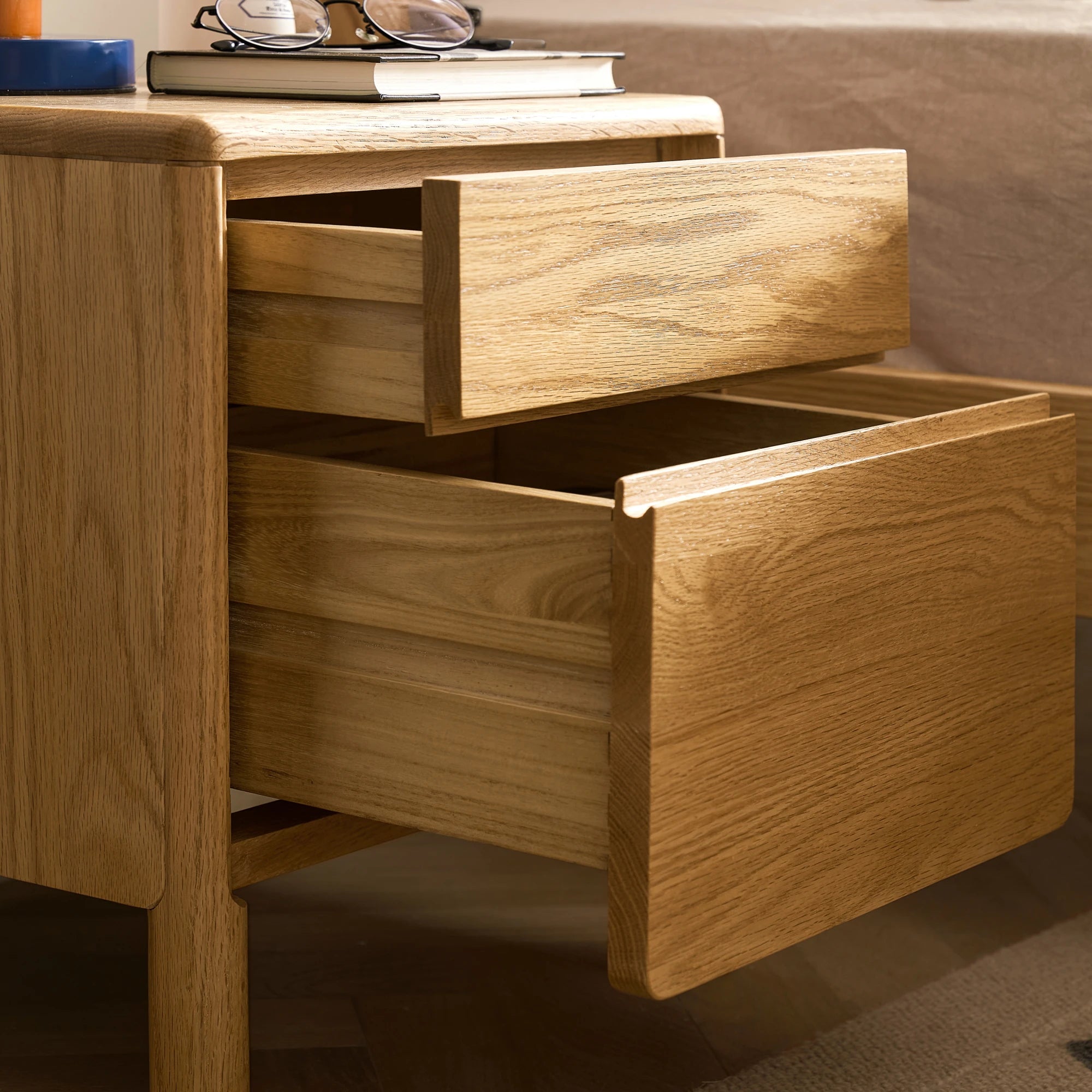 Solidwood Wind Bedside Table, 40x36x45cm, Natural Wood