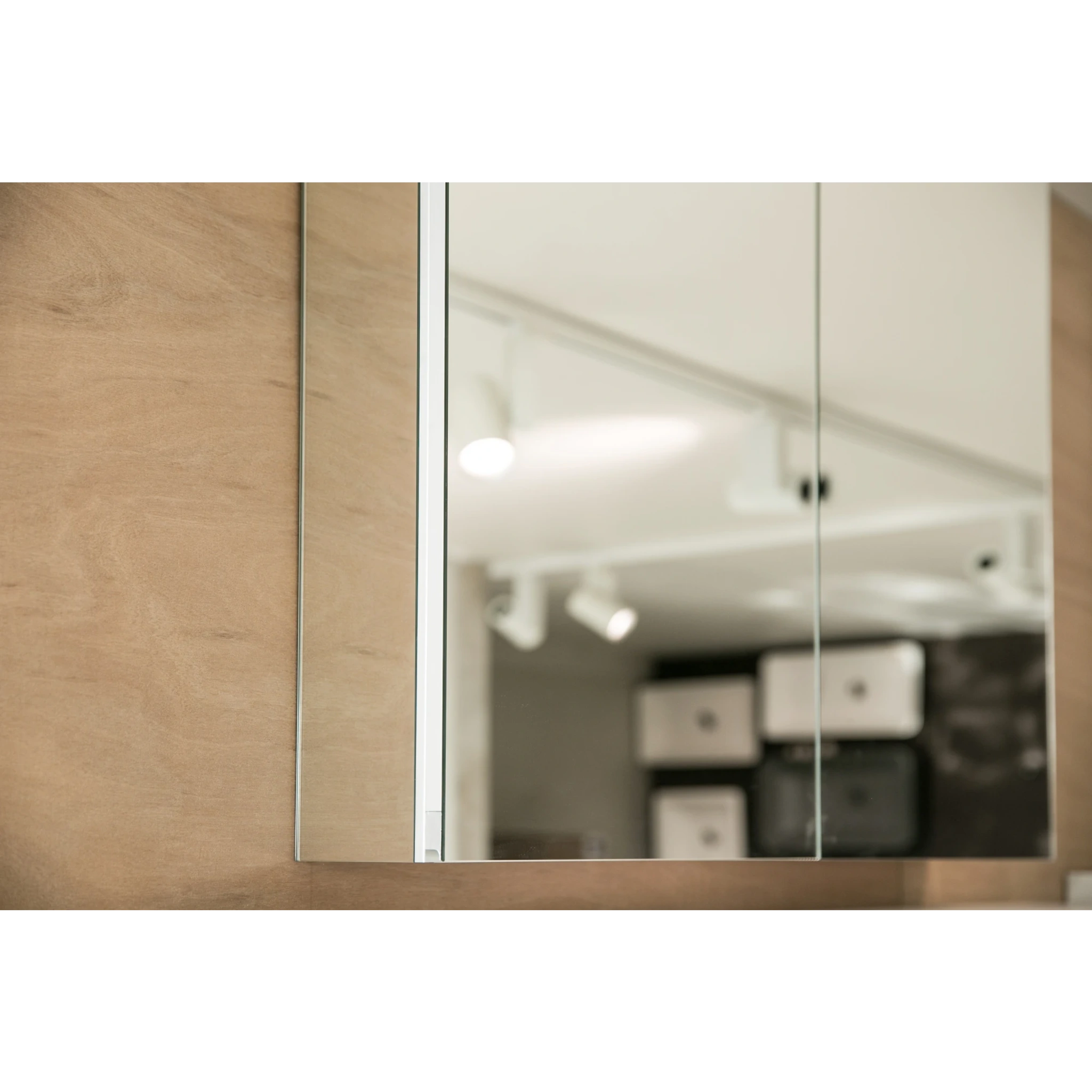Aruvo Nfled Cabinet Mirror 90cm