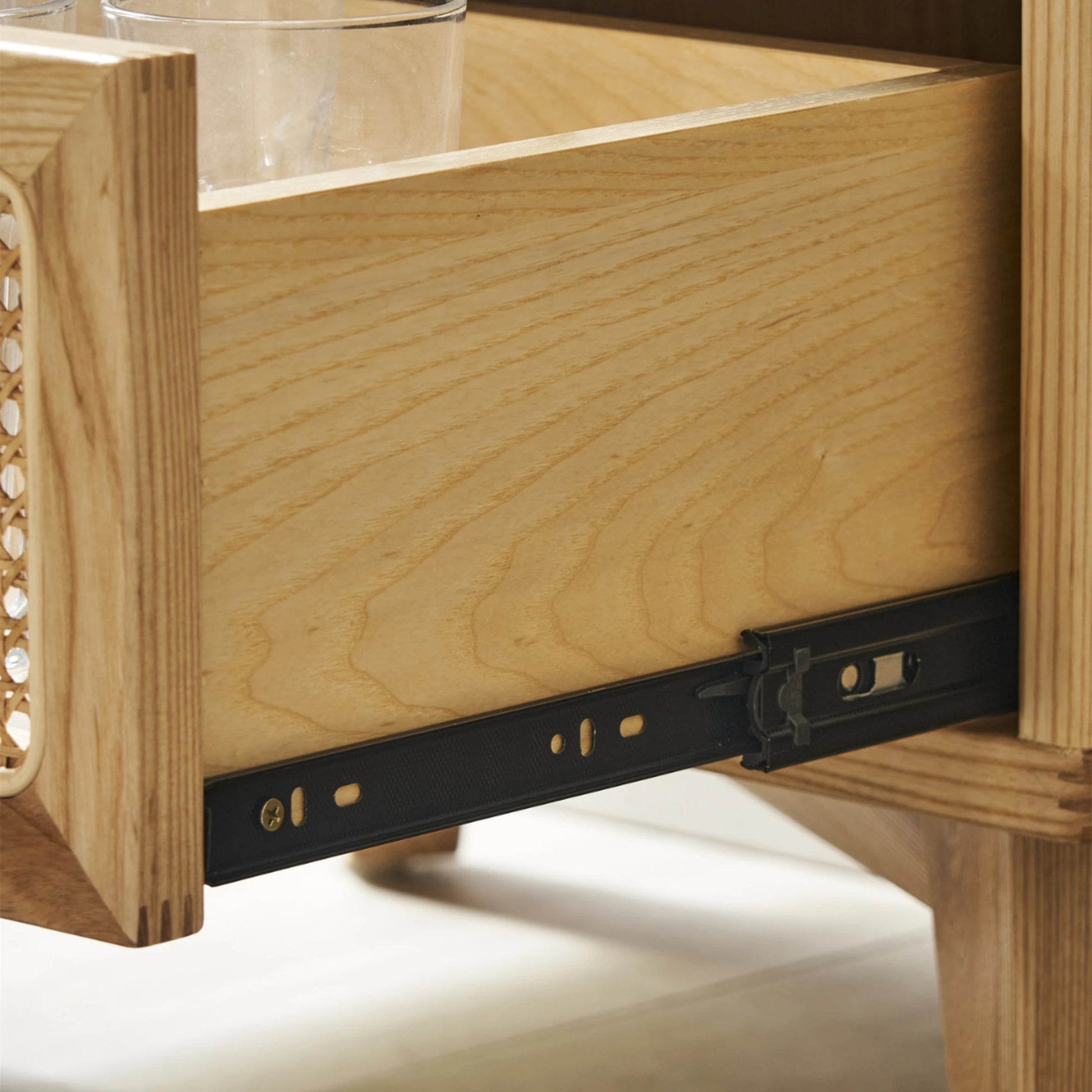 BohoBoho Ora Solid Wood & Rattan Chest of 4 drawers, Natural Wood, 60x40x115cm