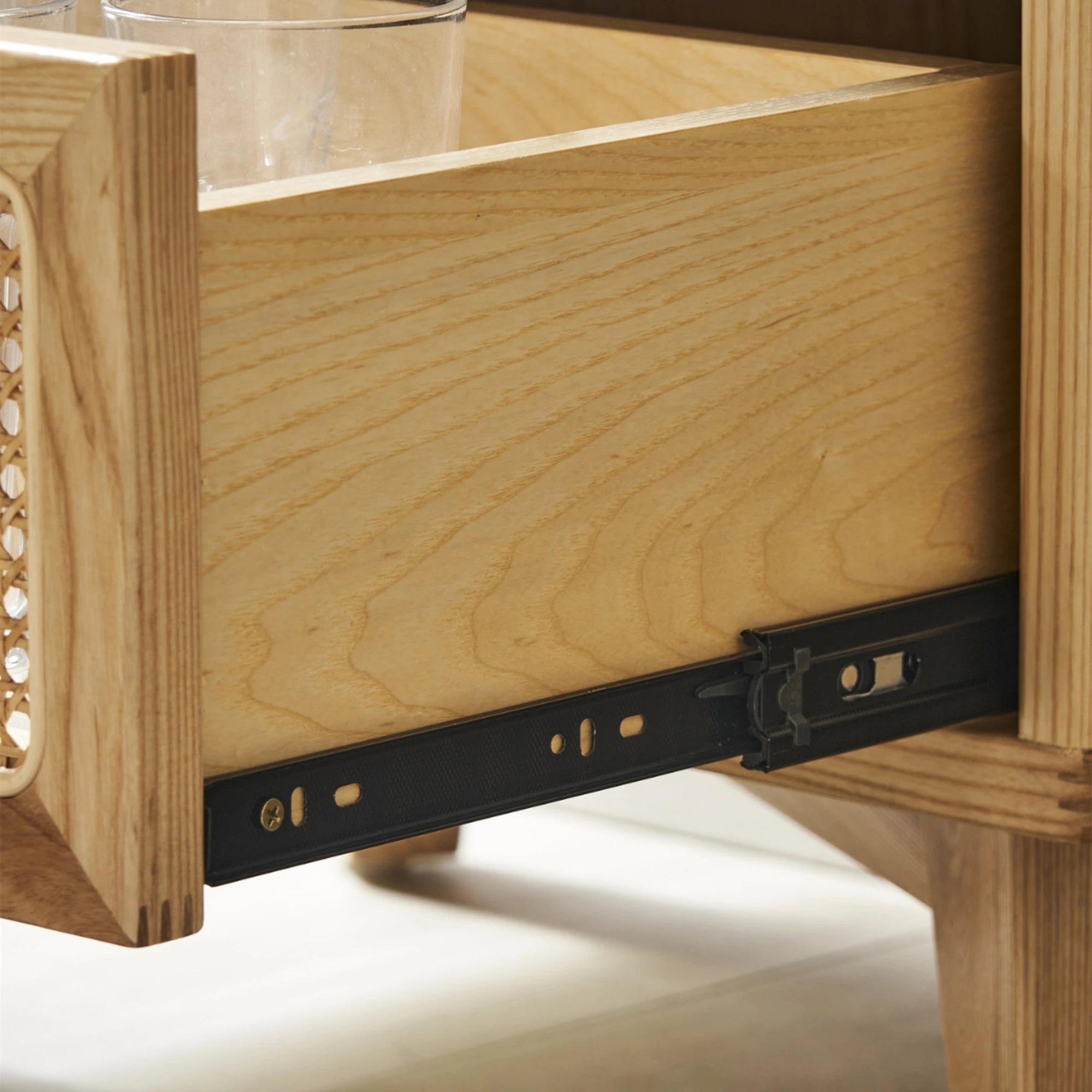 BohoBoho Ora Solid Wood & Rattan Chest of 4 drawers, Natural Wood, 60x40x115cm