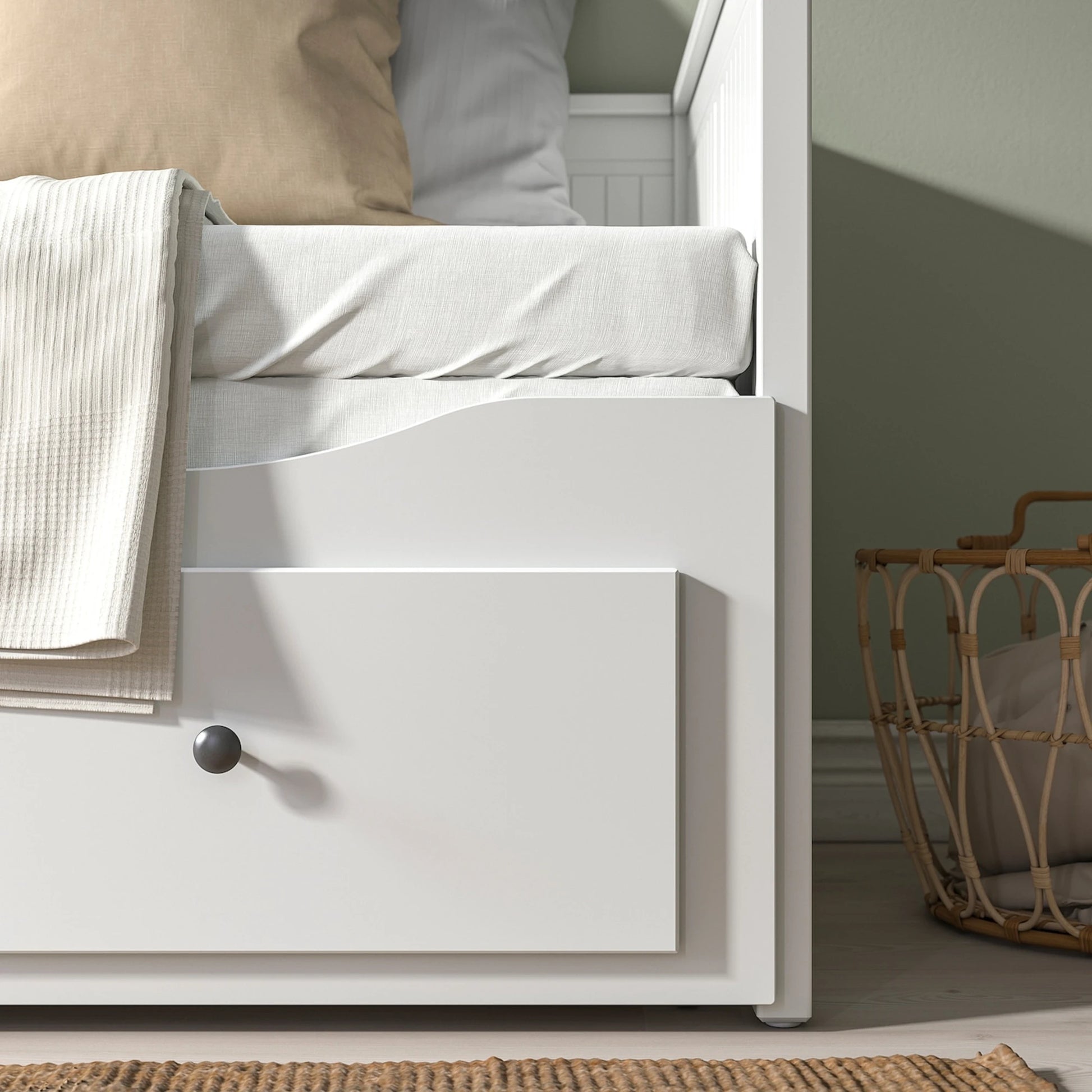IKEA HEMNES Day-bed frame with 3 drawers 80x200cm White