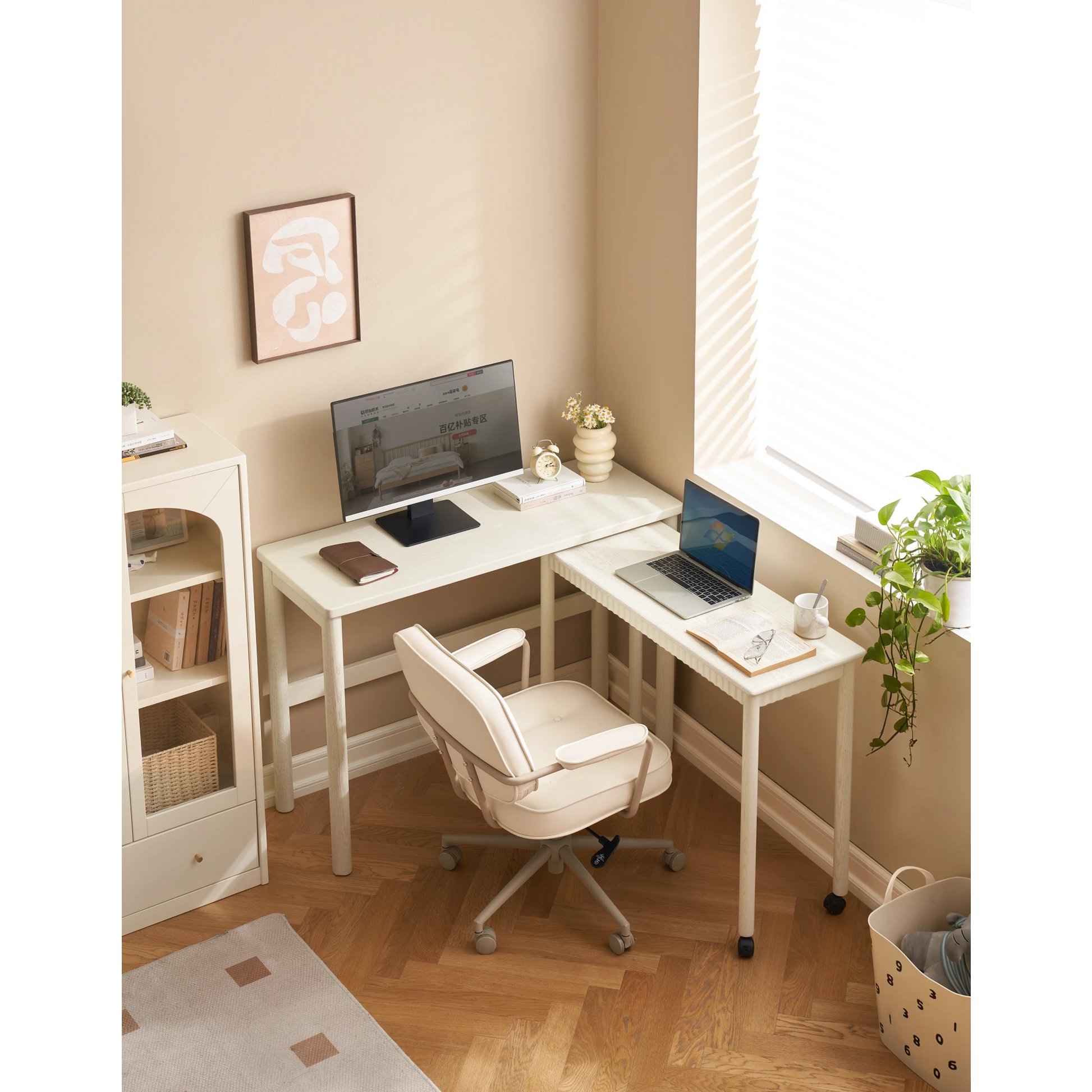 Solidwood Dolce Office Desk with Castors, Small