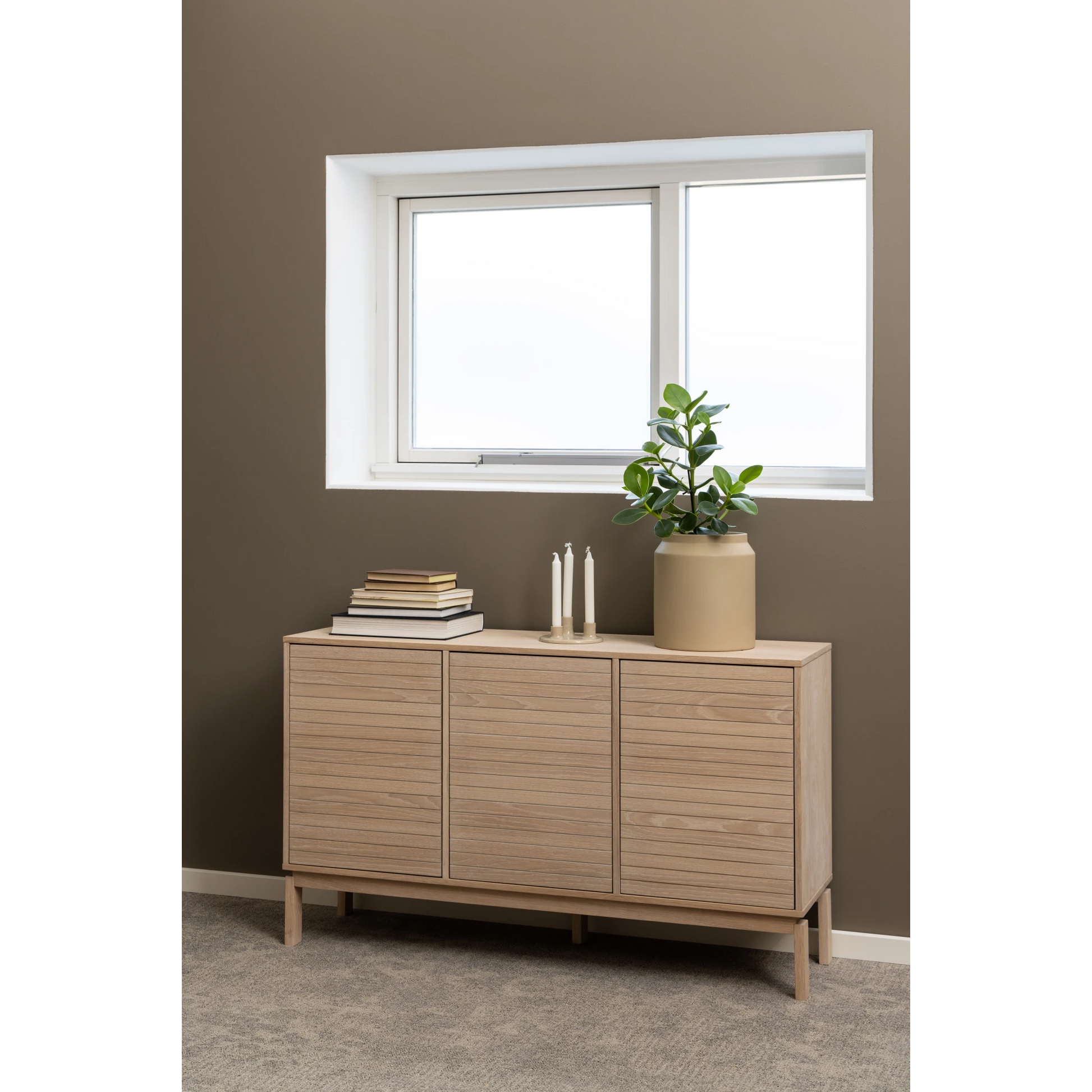 Hjem Design Linley Sideboard, 135cm