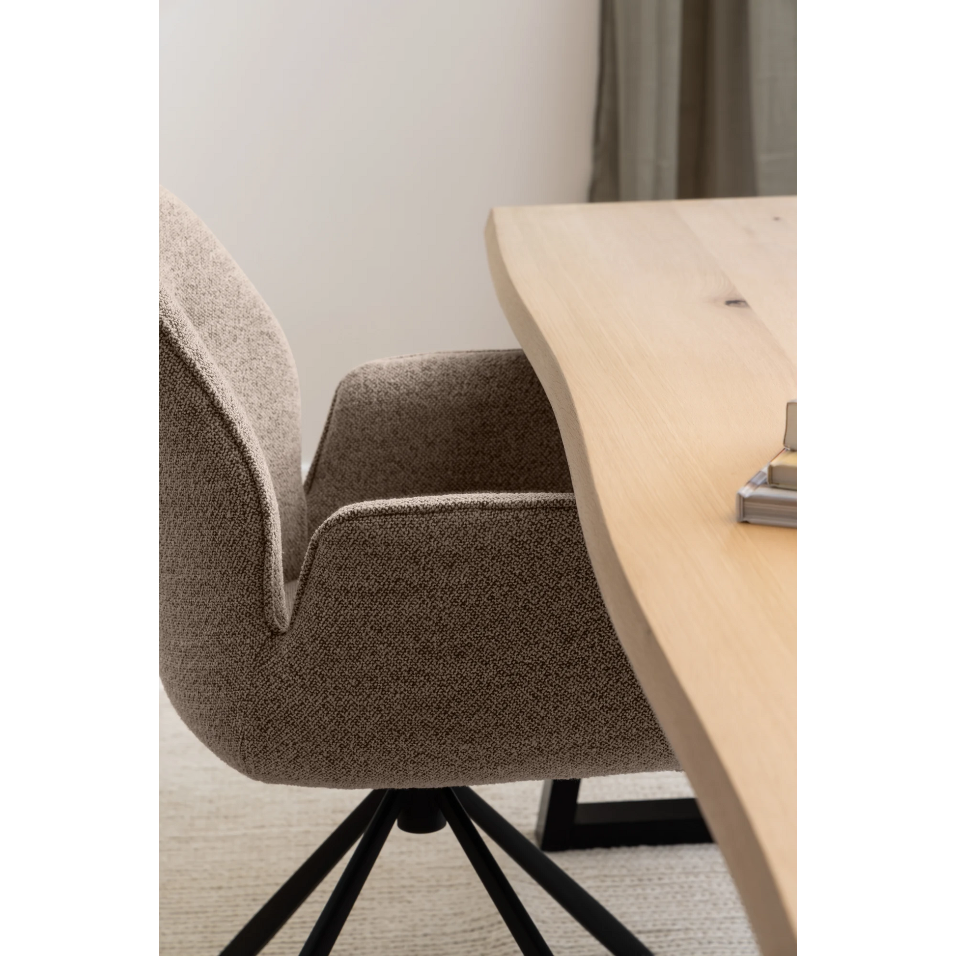Hjem Design Malika 8-Seater Dining Table, Natural Wood