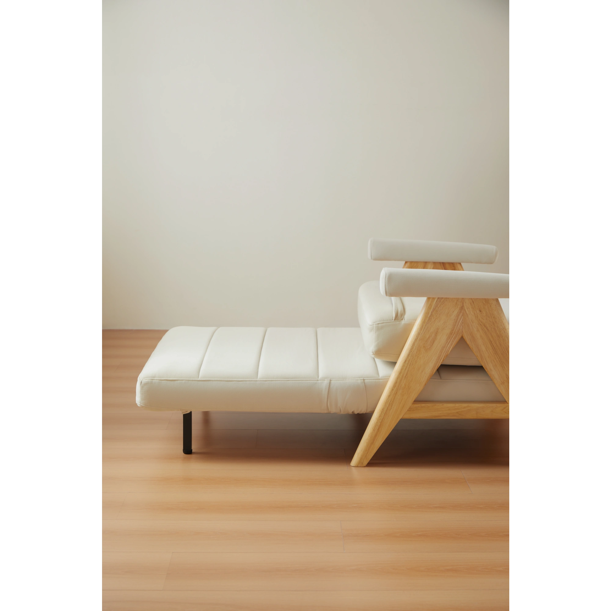 Linspire Aura Foldable Lounge Chair, White