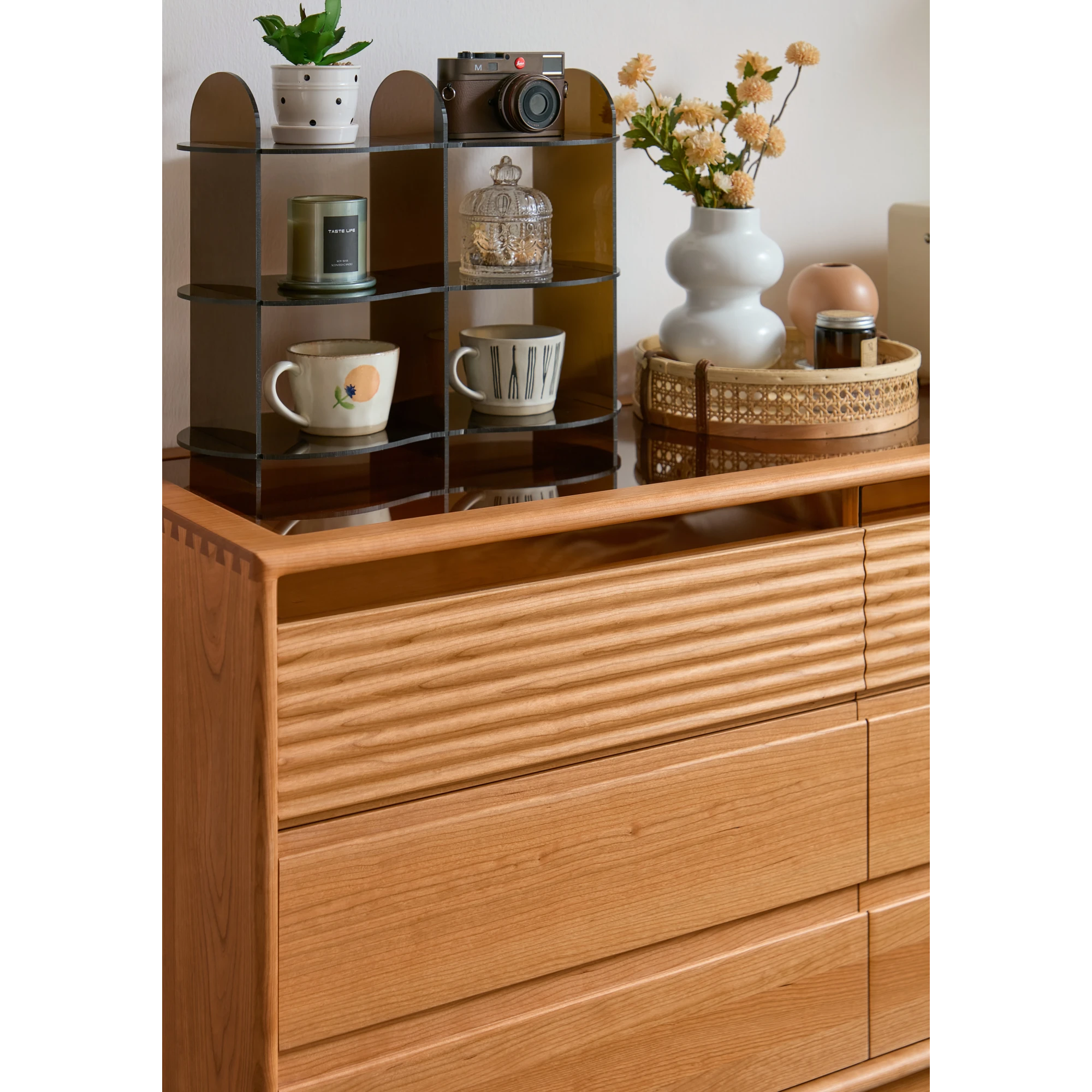Linspire Flow Chest of 6 Drawers with Glass Top