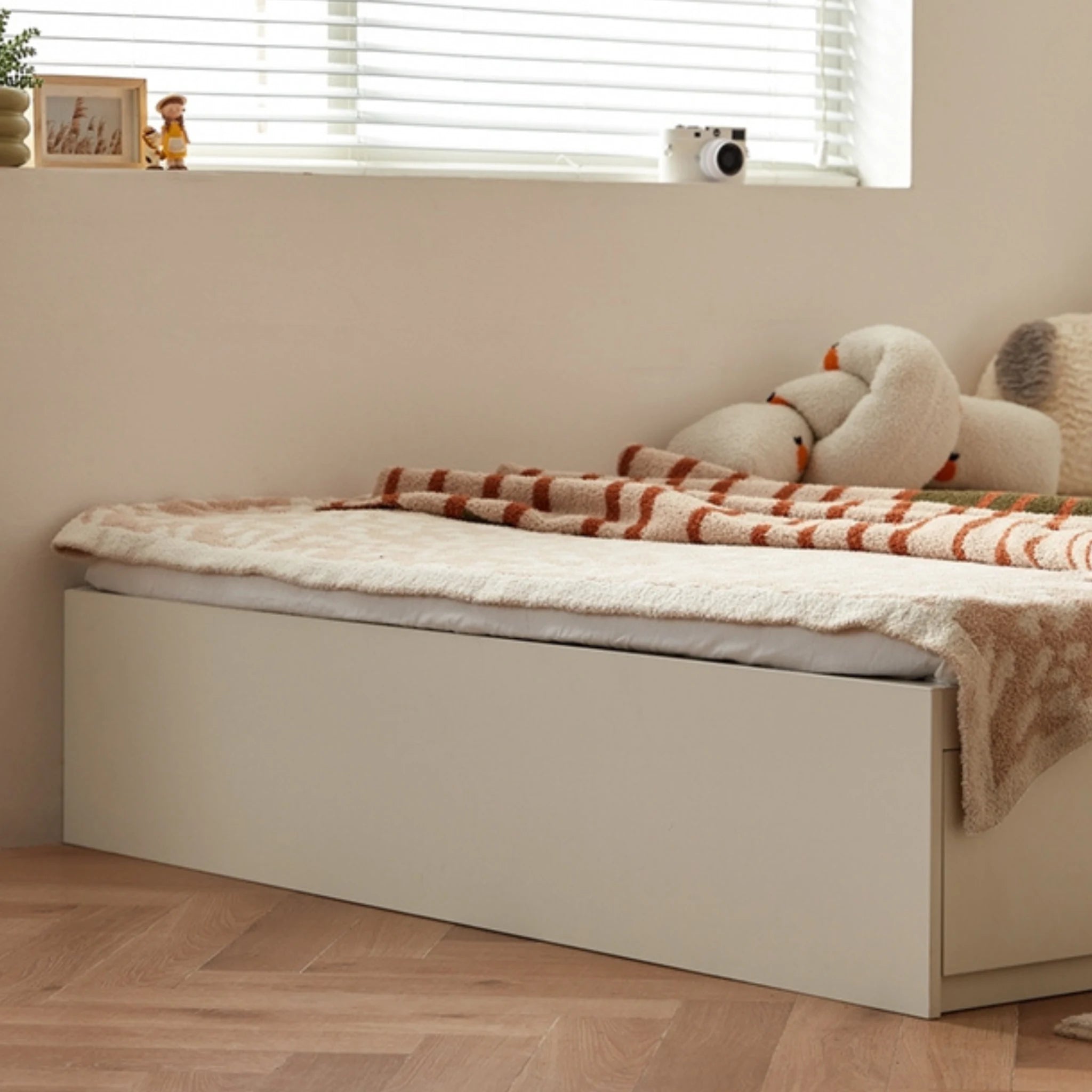 Linspire Lattice Bed Frame With Drawers, Light Grey