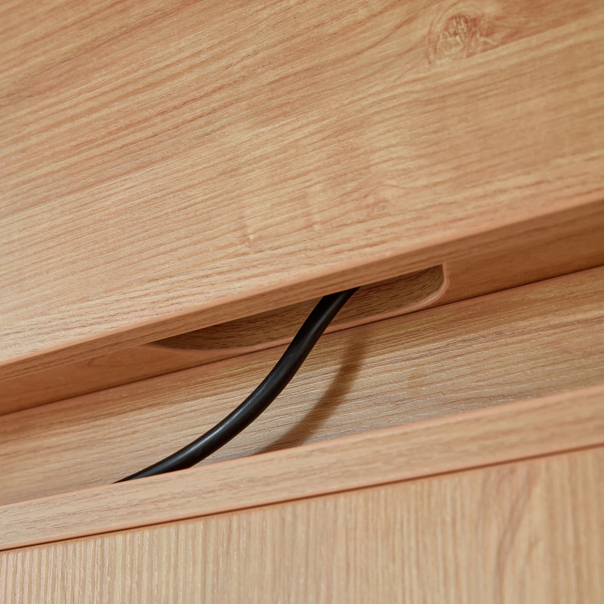 Linspire Yumi Kitchen islands