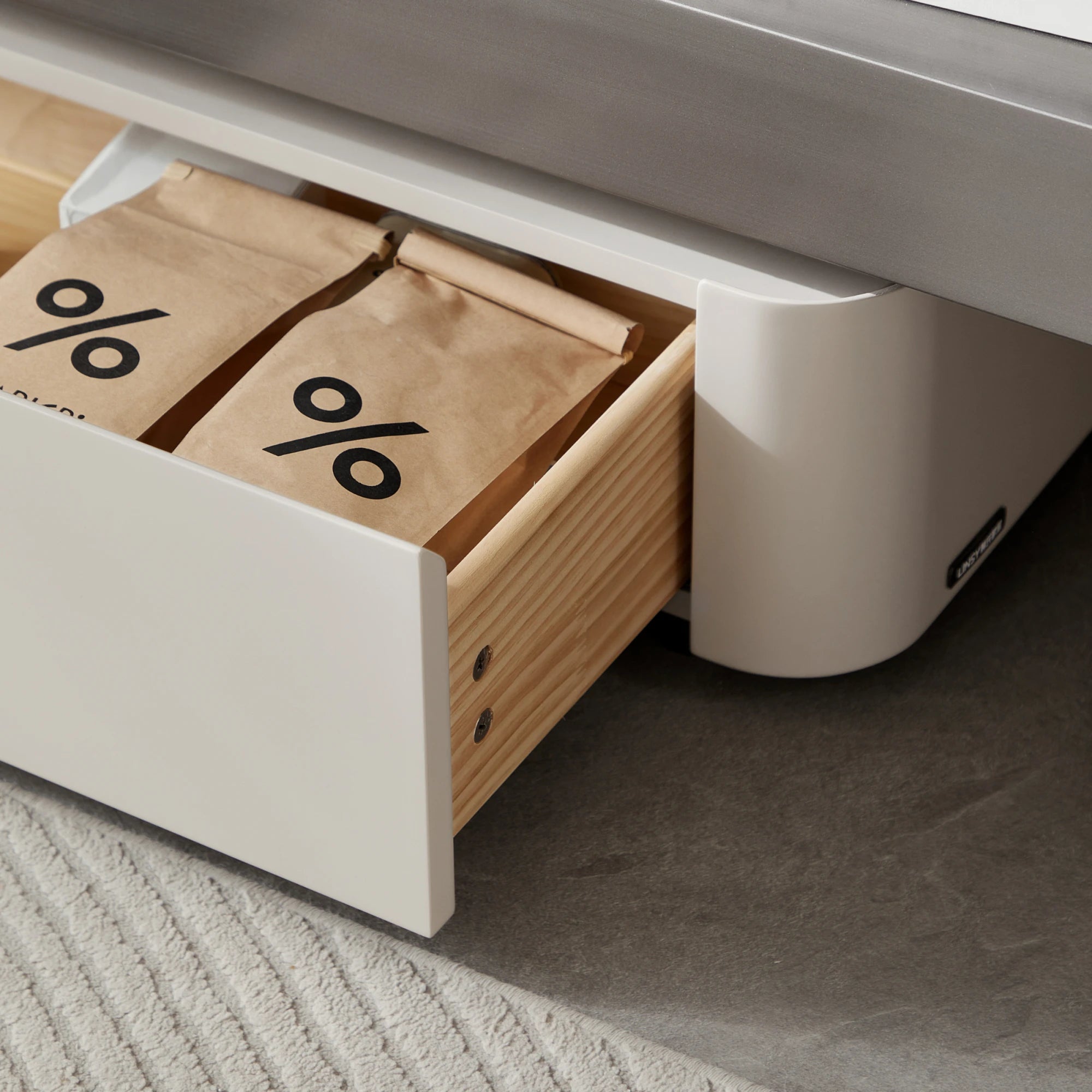 Linspire Hayden Extendable Entertainment Unit