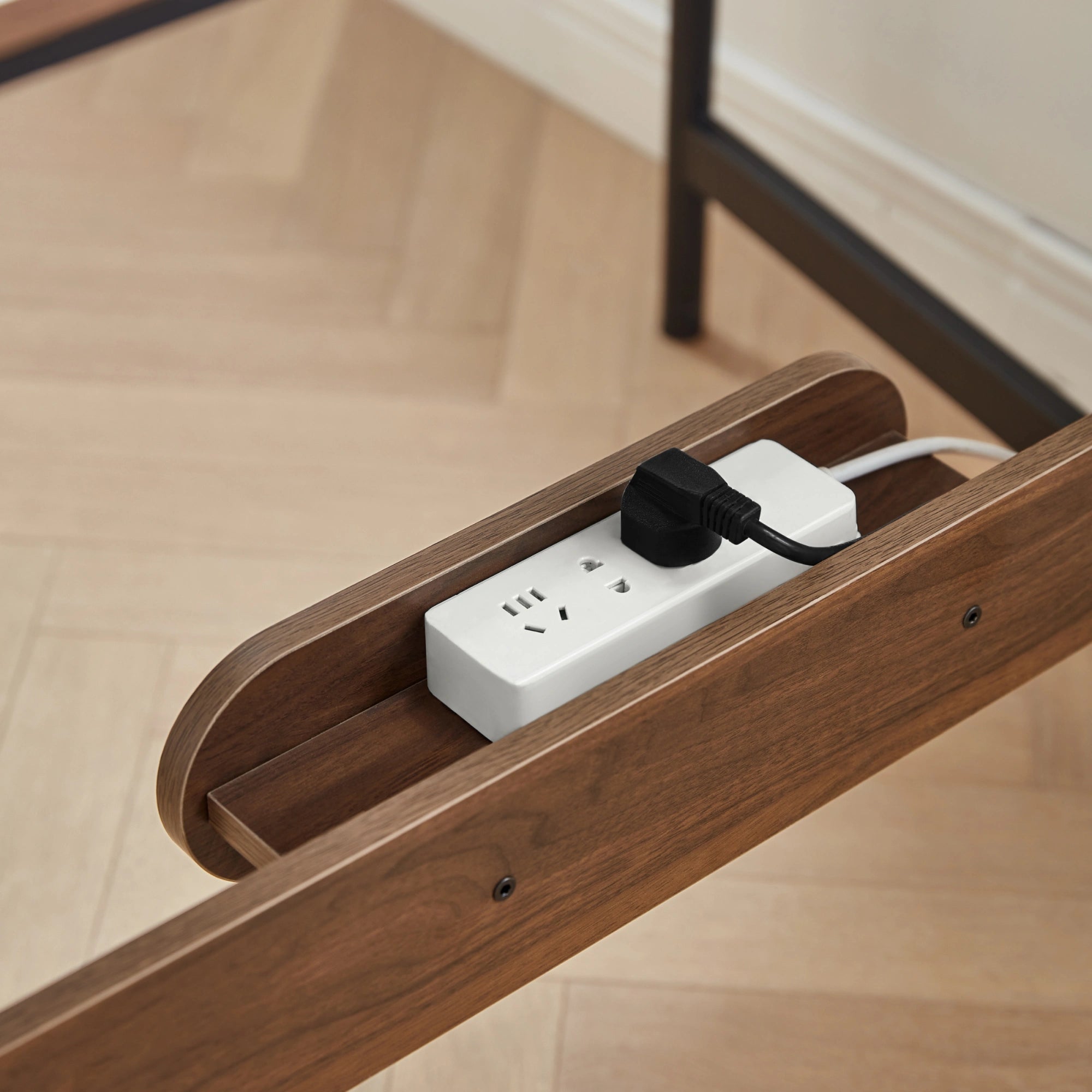 Linspire Odyssey Office Desk