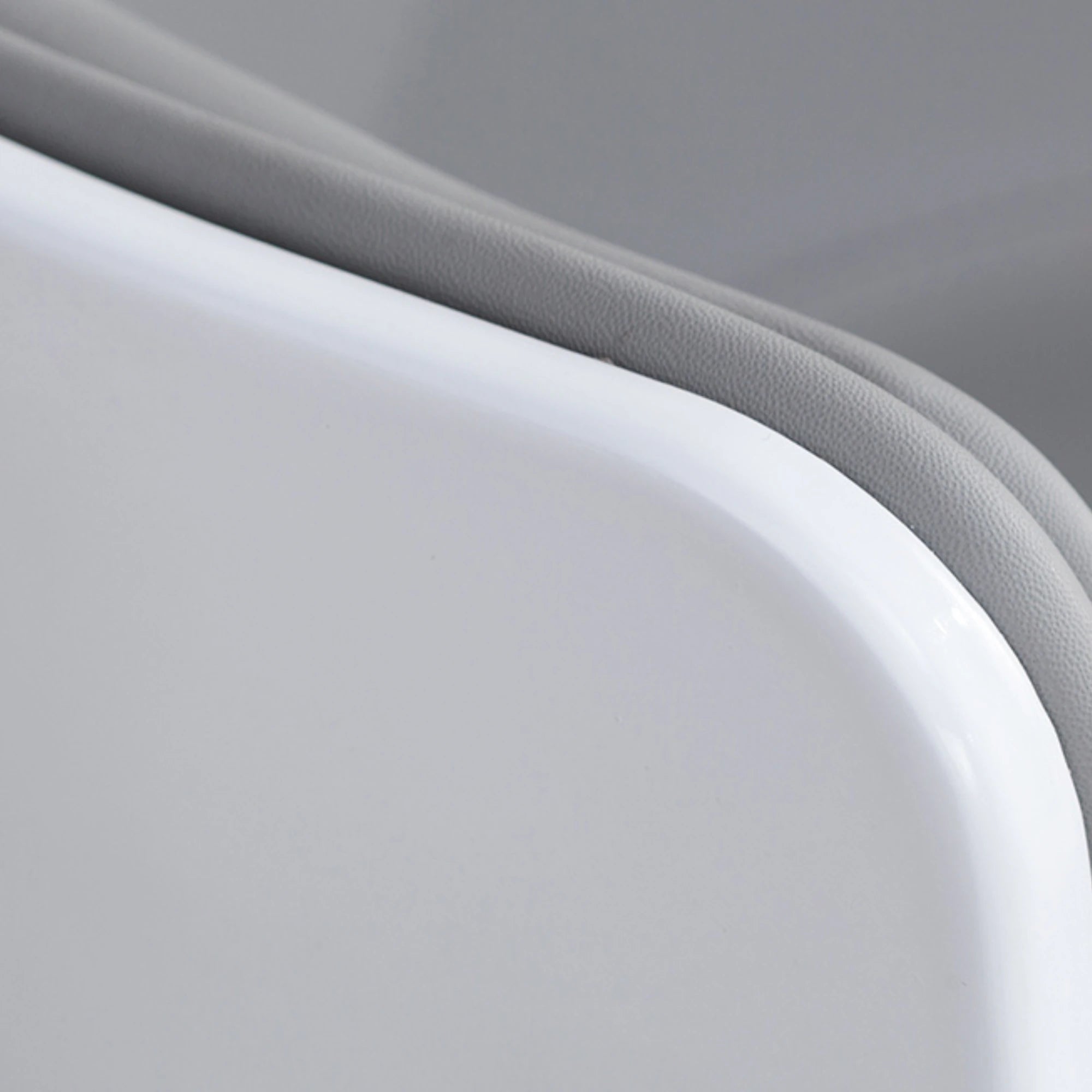 MODE Eero Aarnio Cognac Chair Replica
